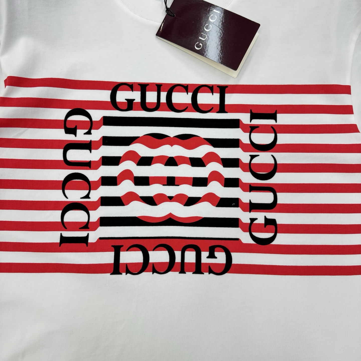
        Gucci*古齐2025航海系列.男女同款！专柜同步！胸前采用条纹印花配gucci经典