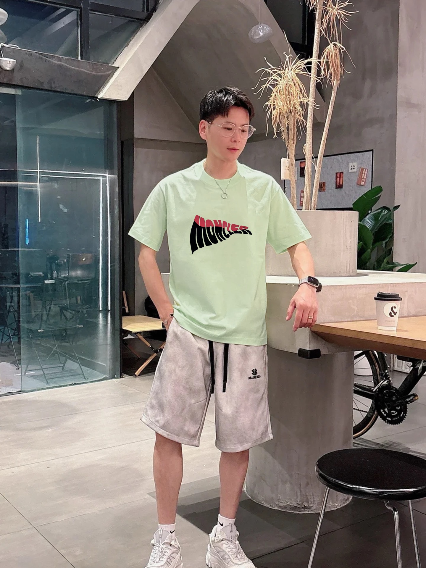 Moncle*蒙-口25s新款潮牌T恤.男女同款！胸口经典品牌字母图形立体视觉.经典款式烫画设计.耐看时