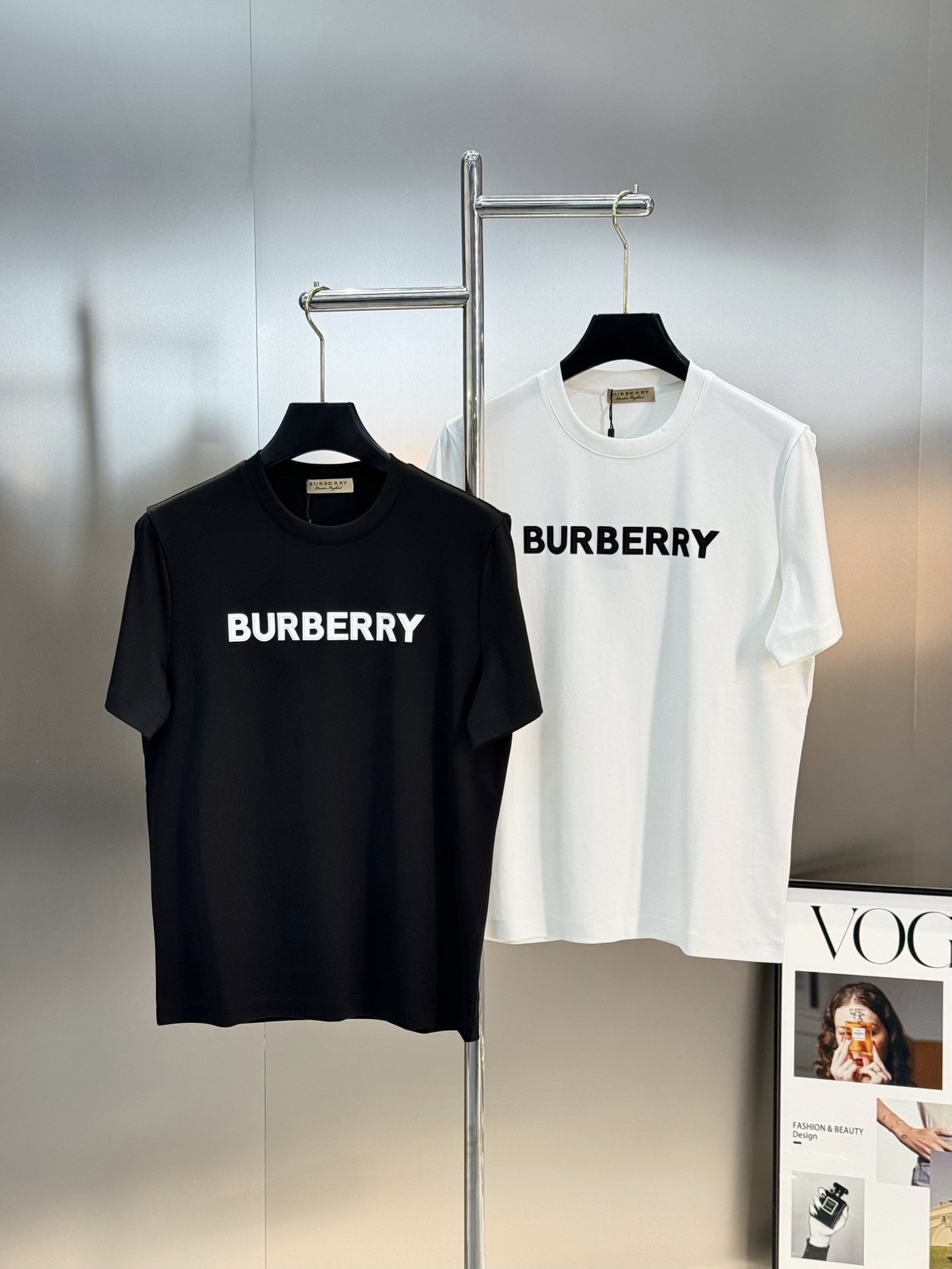 BBR*巴宝-莉25s新款丝光棉T恤.春夏来袭～轻熟男最爱款式！非常都市风～胸口简单logo字母设计.3