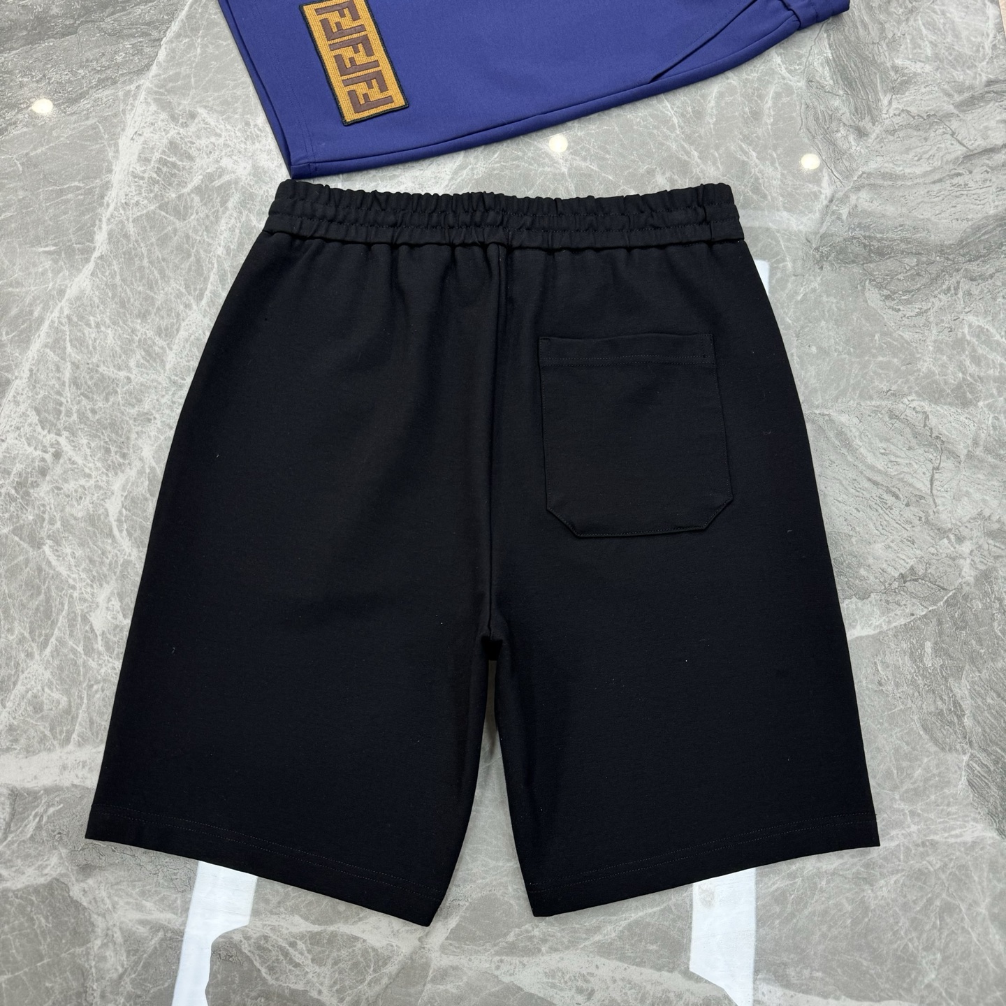 FEND*芬迪25s夏季情侣休闲五分抽绳短裤.非常强悍的FF字母绣花标识.提升裤子整体层次..优选高端锦
