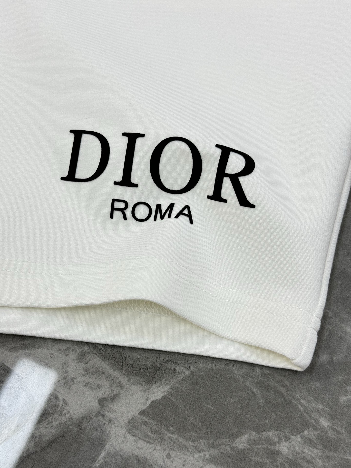 Dio*r迪-奥25s新款五分短裤.经典品牌字母基础款烫画设计.定制高端锦棉面料.面料品质高级舒适.质感