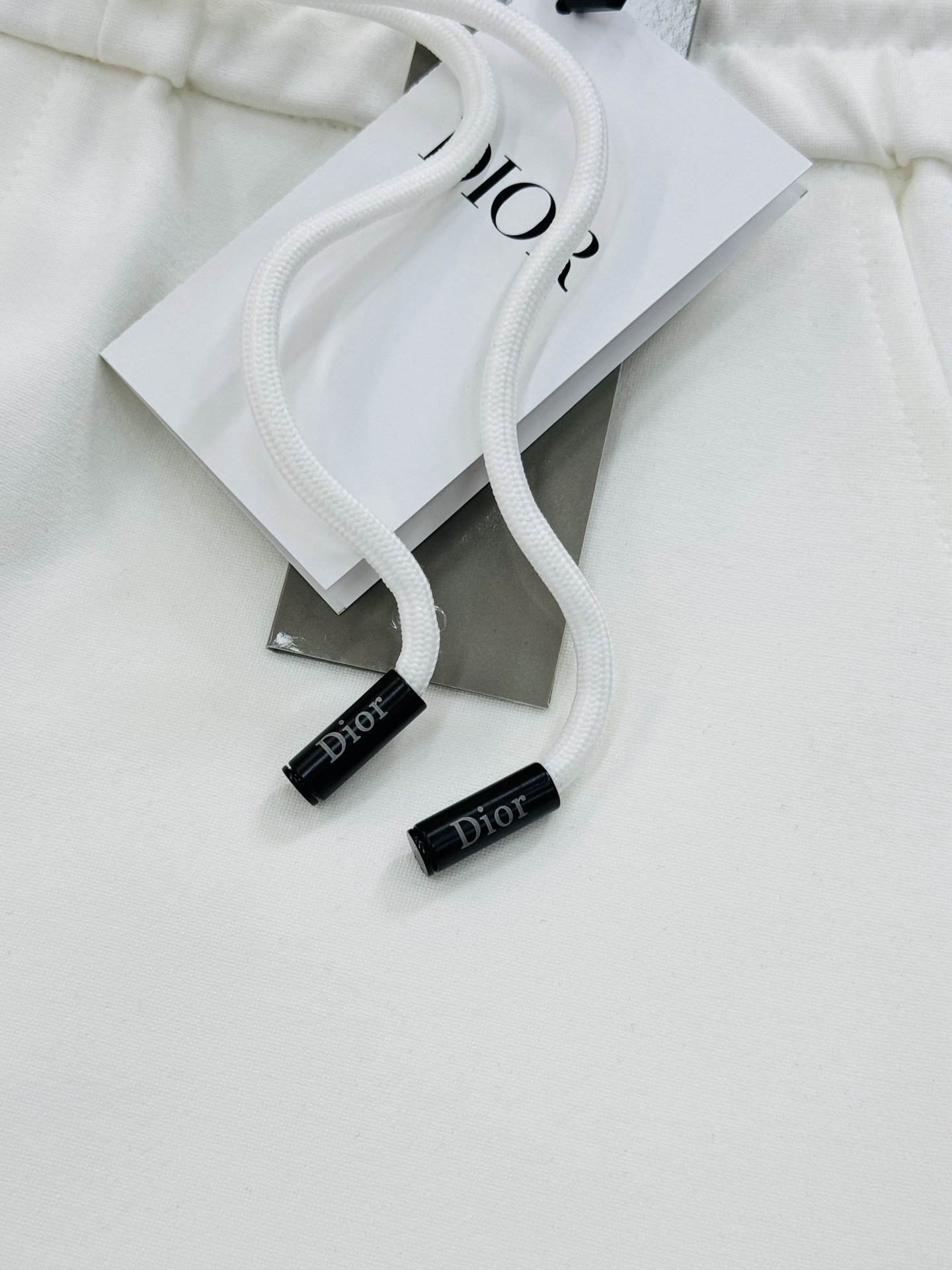 Dio*r迪-奥25s新款五分短裤.经典品牌字母基础款烫画设计.定制高端锦棉面料.面料品质高级舒适.质感