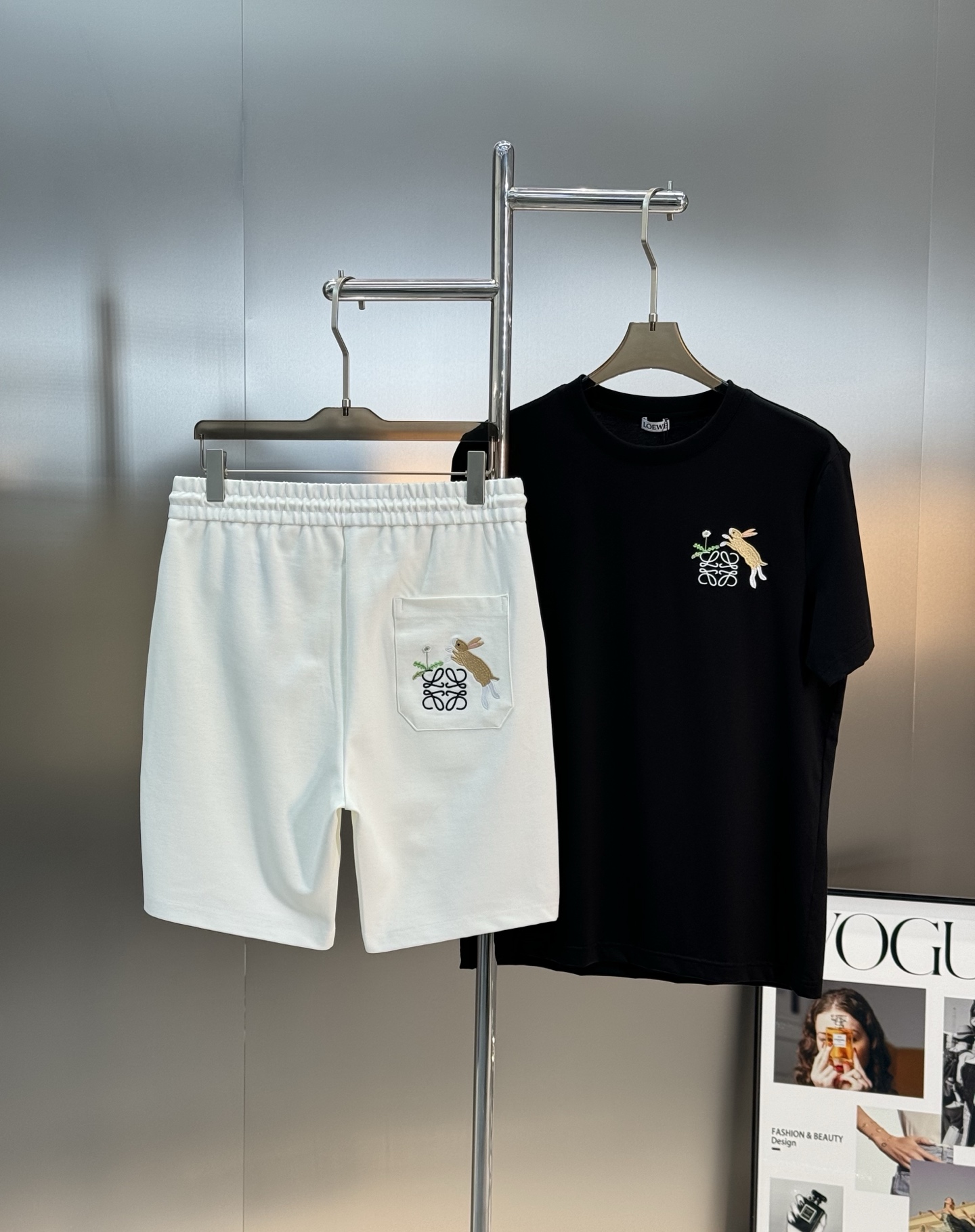LOEWE罗意威25s夏季新款五分短裤！爆款推荐！完美3D刺绣品牌图形.后口袋刺绣🪡工艺.完美的丰富大家