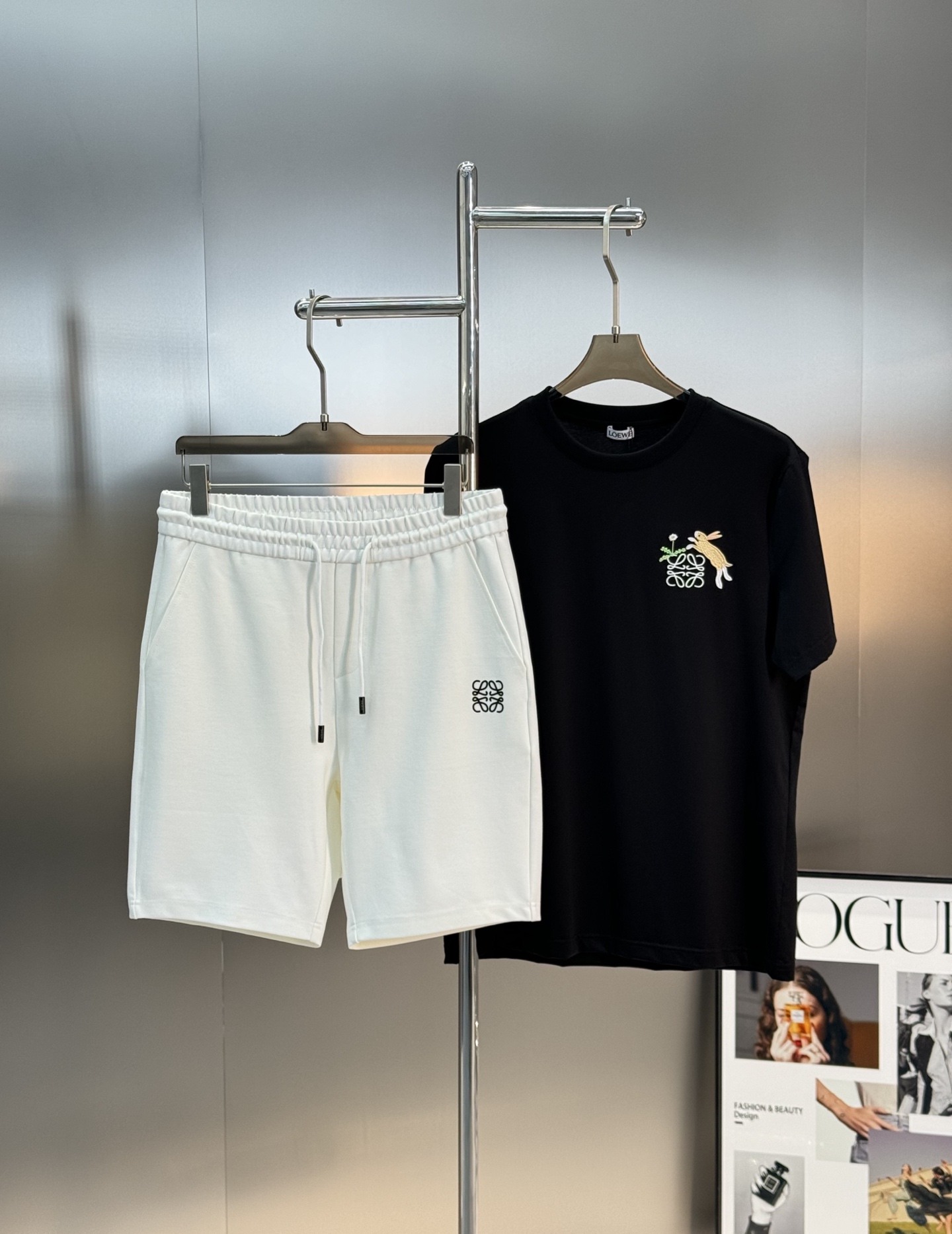 LOEWE罗意威25s夏季新款五分短裤！爆款推荐！完美3D刺绣品牌图形.后口袋刺绣🪡工艺.完美的丰富大家