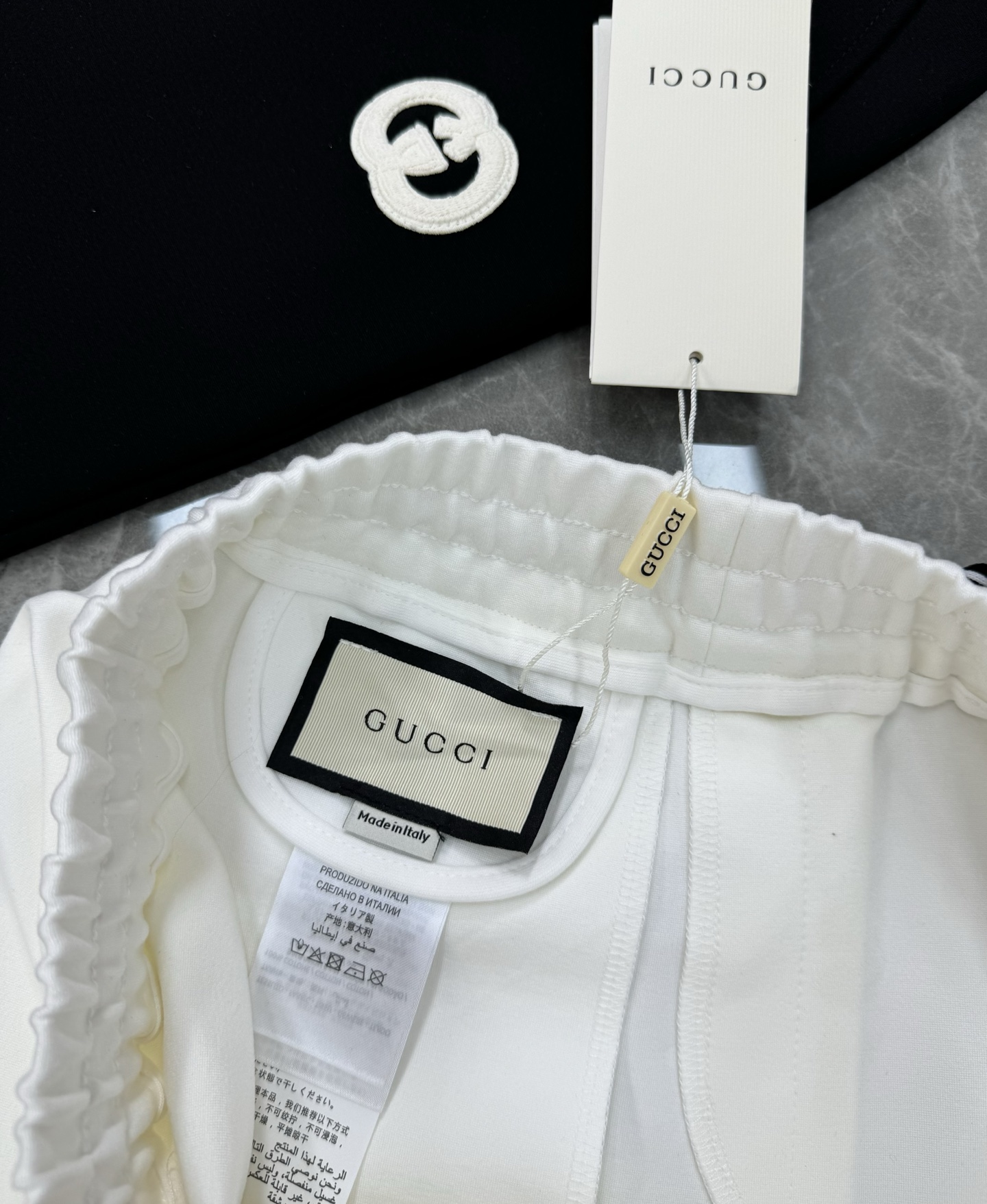 GUCC*25s潮牌五分短裤❤️男女同款！休闲运动风格.经典大牌新推系列将吊绳字母搭配图形巧妙融入运动装