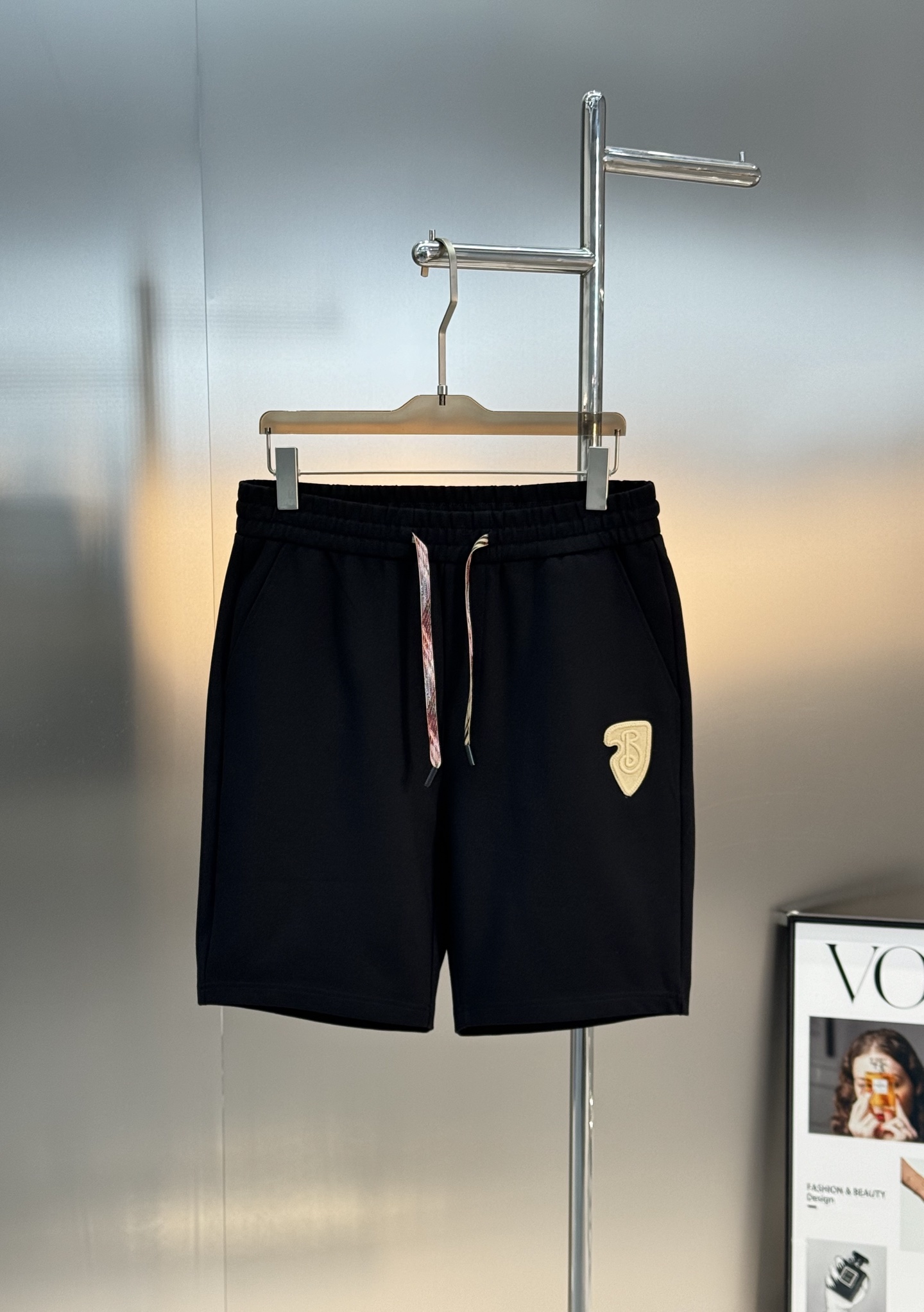 BBR*巴宝莉25S夏季新款运动休闲五分短裤🩳尊贵皇家新款推荐.口袋下方3D绣花.立体有型层次分明.后口