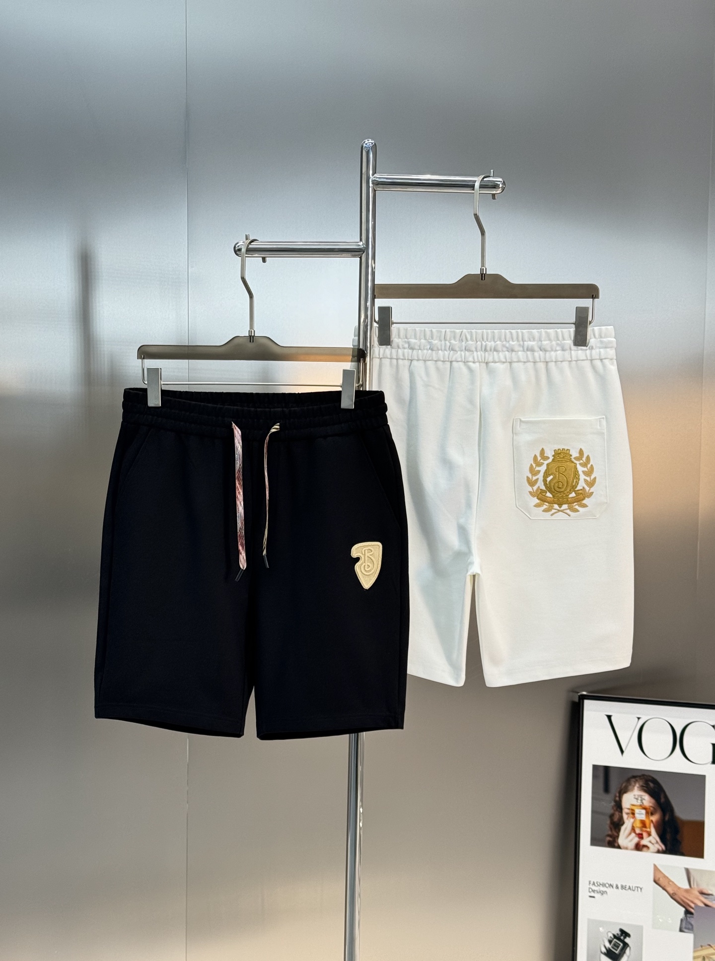 BBR*巴宝莉25S夏季新款运动休闲五分短裤🩳尊贵皇家新款推荐.口袋下方3D绣花.立体有型层次分明.后口