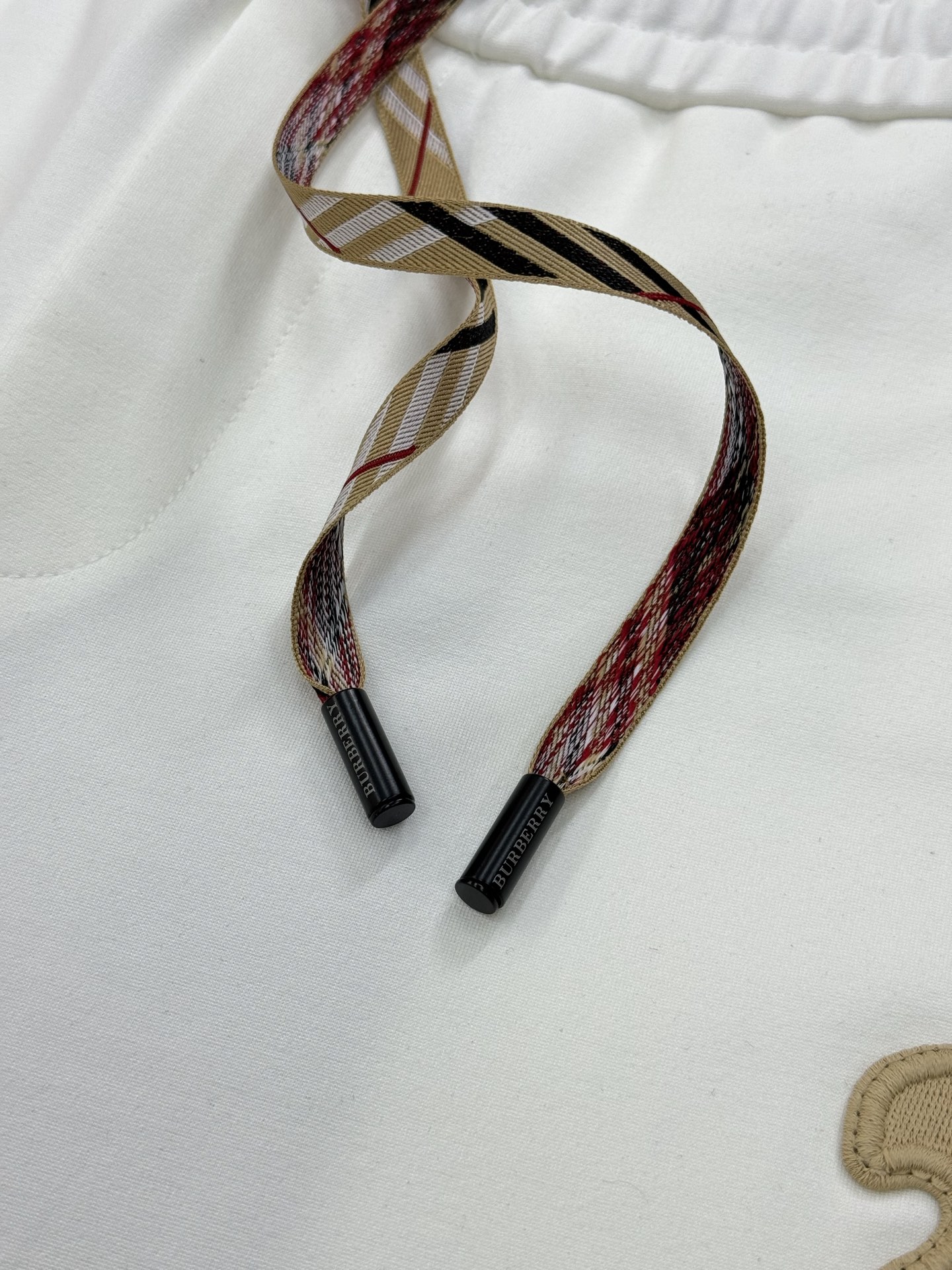 BBR*巴宝莉25S夏季新款运动休闲五分短裤🩳尊贵皇家新款推荐.口袋下方3D绣花.立体有型层次分明.后口