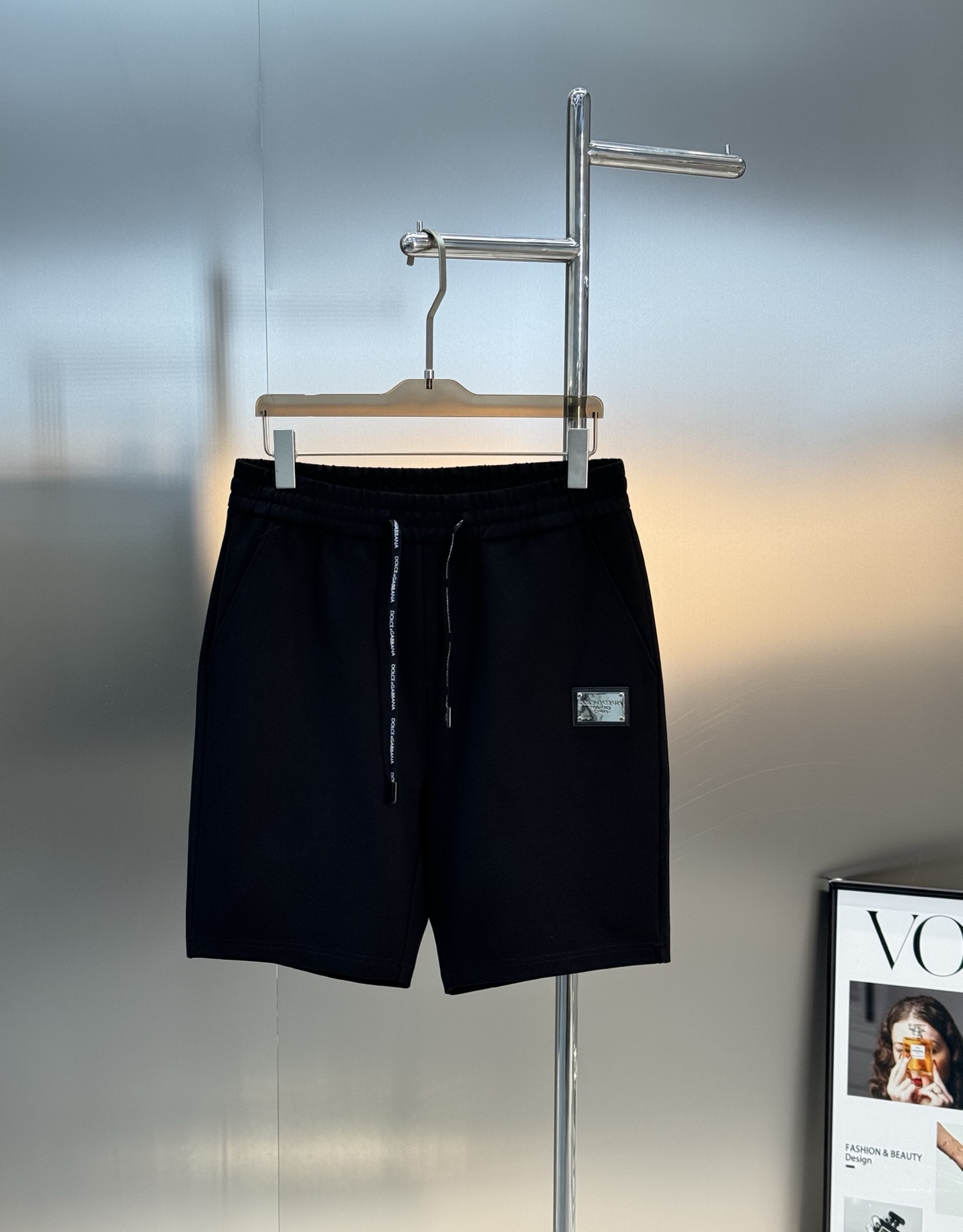 D&G杜嘉-班纳25s春夏新款五分短裤🩳口袋原版五金皮标搭配.后口袋尊贵皇室花型绣花设计.着身廓形独一无