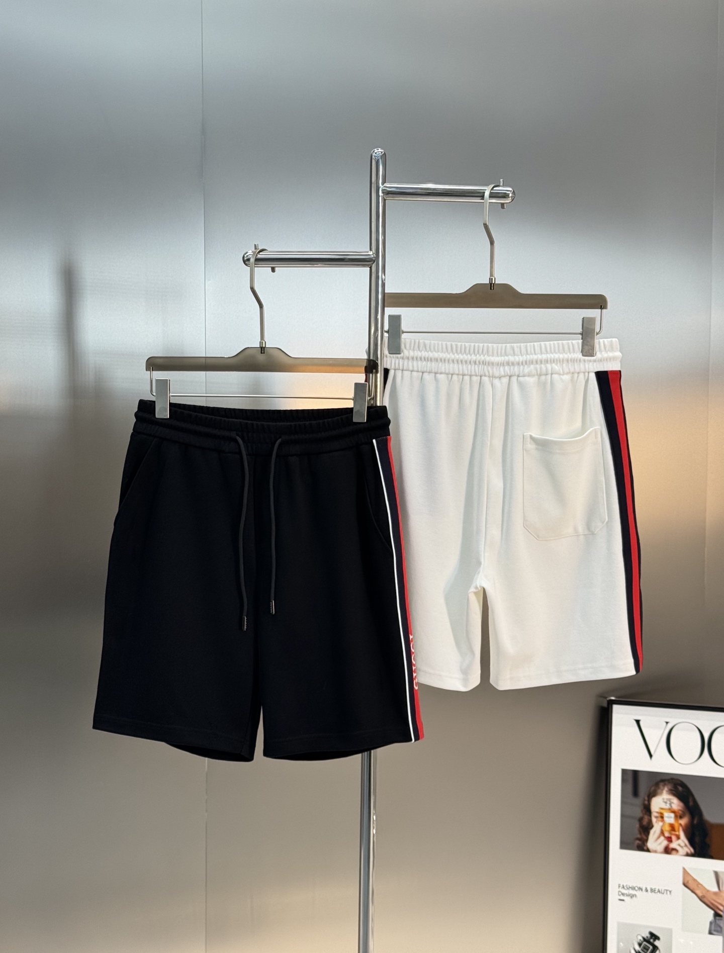 GUCC*古奇25s潮牌五分短裤.超高品”2025新款运动套装.男女同款！休闲运动风格.经典大牌新推系列