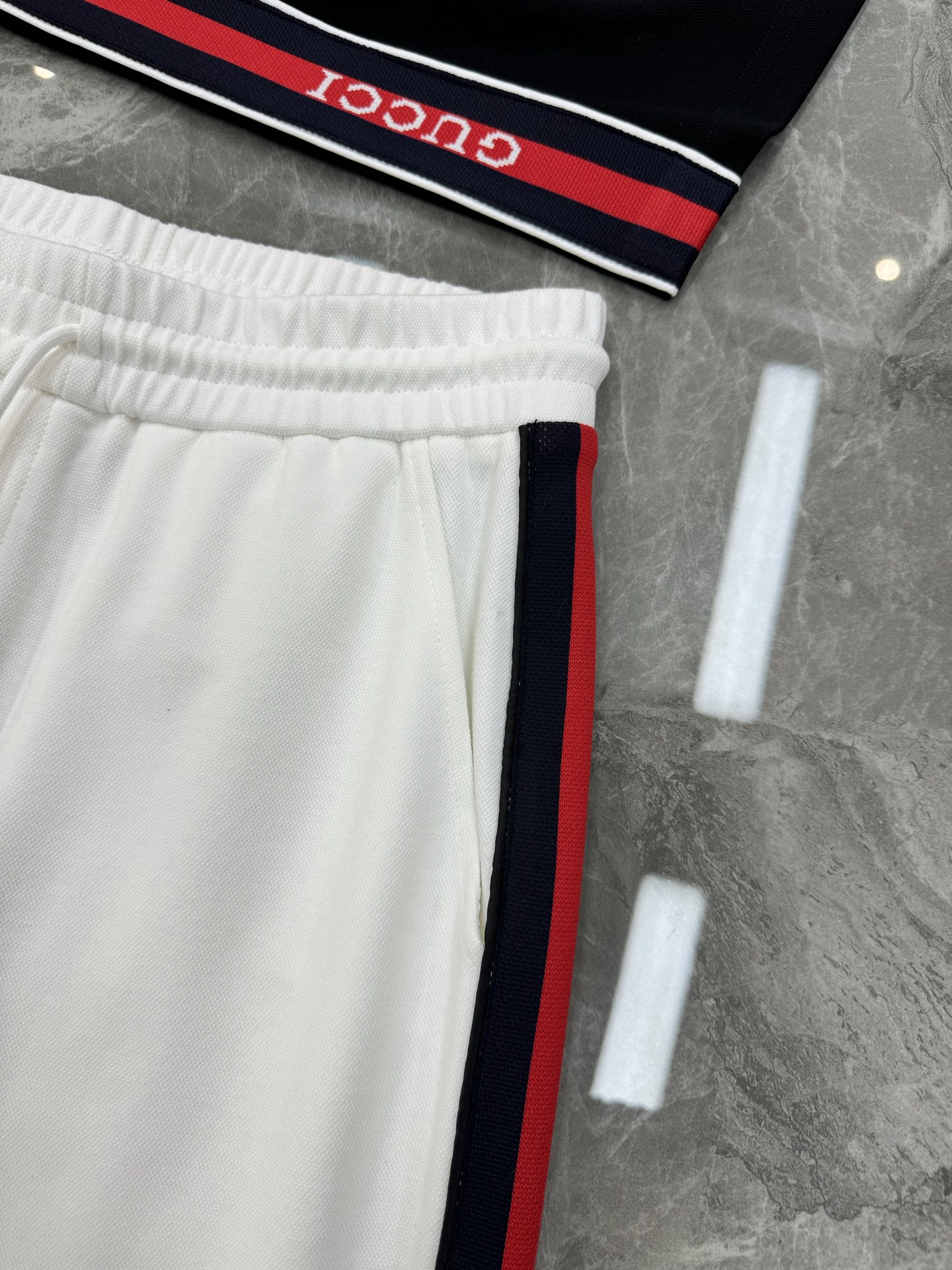 GUCC*古奇25s潮牌五分短裤.超高品”2025新款运动套装.男女同款！休闲运动风格.经典大牌新推系列