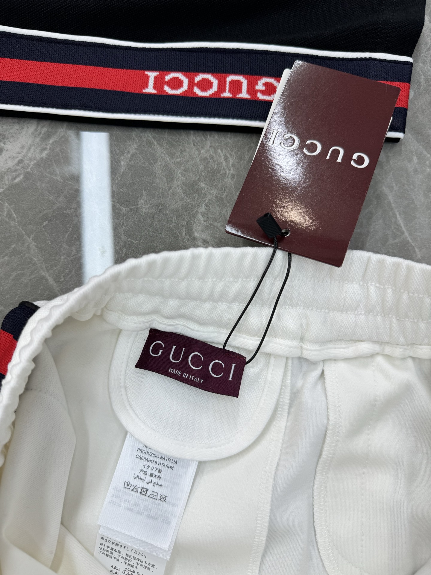 GUCC*古奇25s潮牌五分短裤.超高品”2025新款运动套装.男女同款！休闲运动风格.经典大牌新推系列