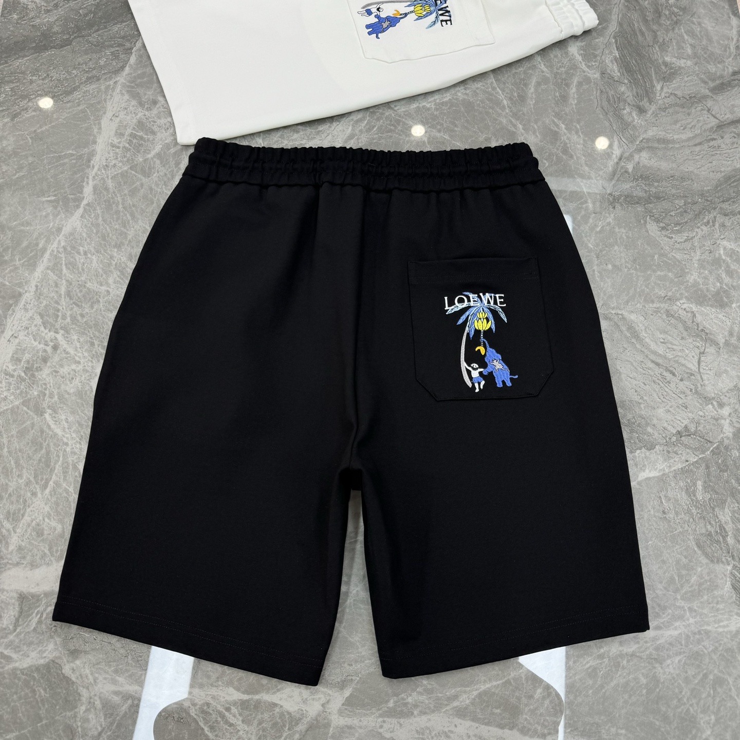 LOEWE罗意威25s夏季新款五分短裤！爆款推荐！完美3D刺绣品牌图形.后口袋刺绣🪡工艺.完美的丰富大家