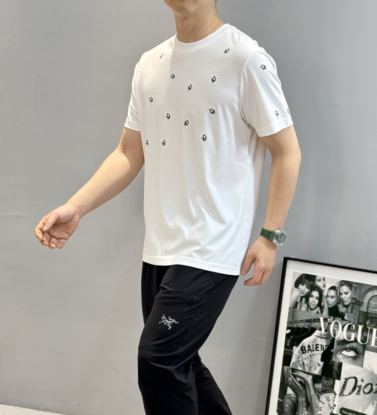 Dior Men's Spring/Summer Crewneck T-Shirt with Embroidered Logo