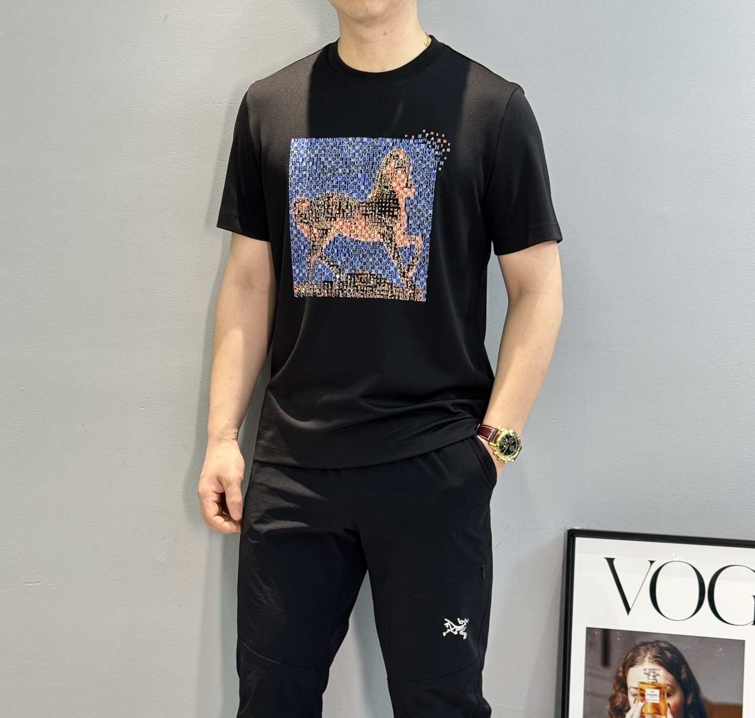 
HERM*S爱马仕25s新款丝光棉T恤.新品为全新系列注入满满活力，这款单品用心甄选190g丝光棉面料