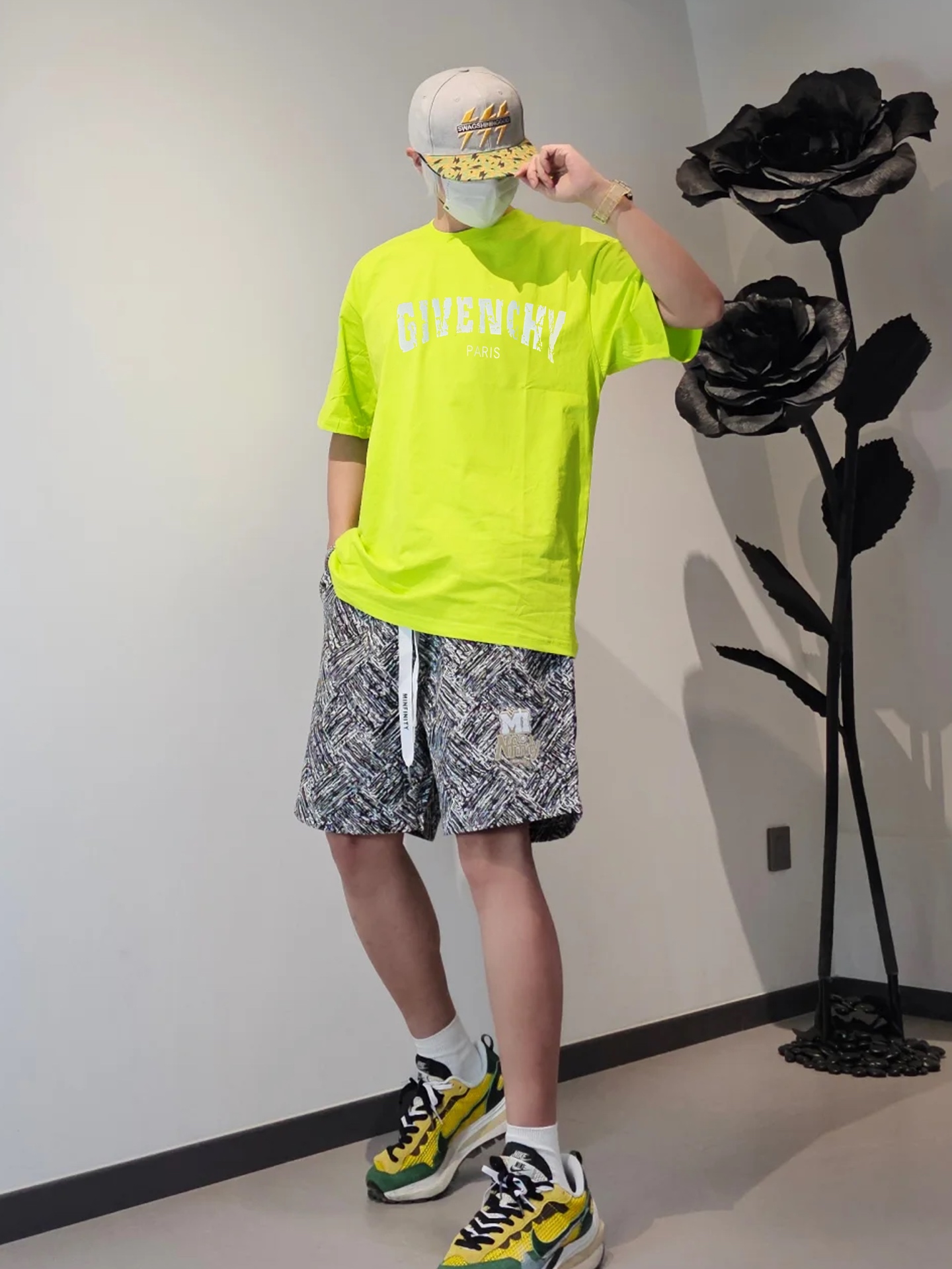 Givench*纪梵希潮牌25s新款圆领TEE.男女同款～爆款必推[得意]胸口定制爆裂纹字母印花工艺.后