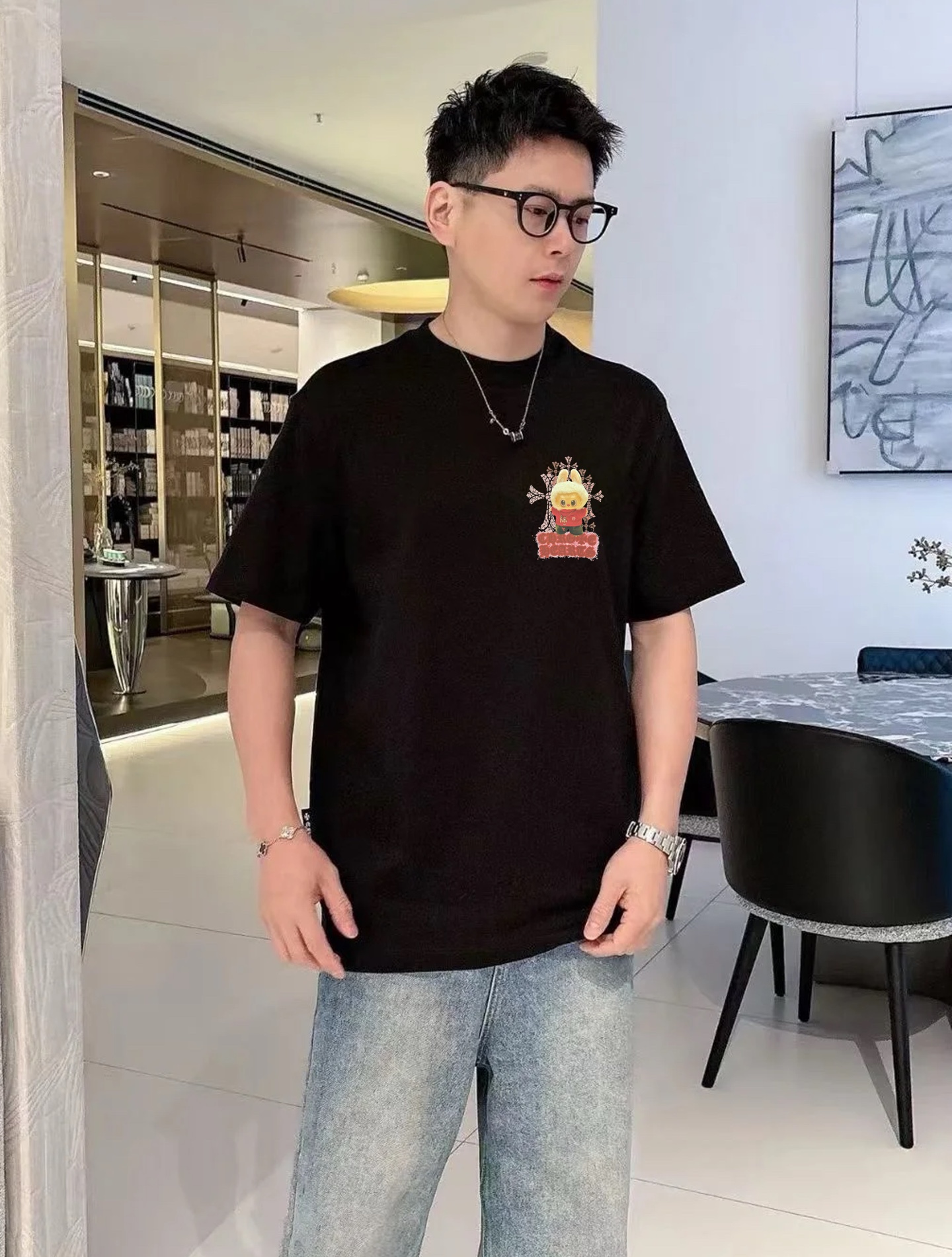 LABUBU 卡通印花‼️短袖T恤.男女同款.采用230克新疆棉冰感索罗娜面料，通过索罗娜科技处理 在夏