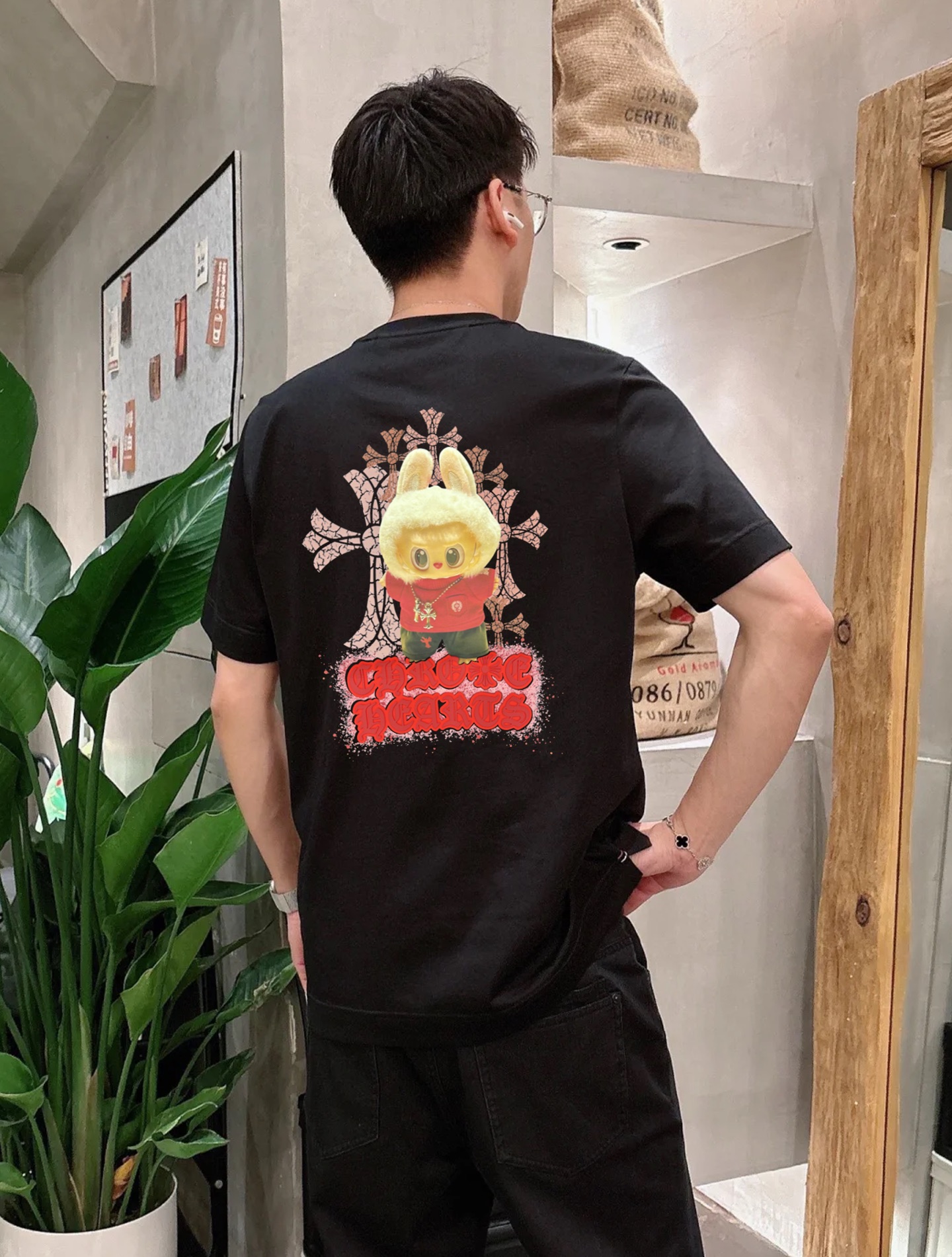 LABUBU 卡通印花‼️短袖T恤.男女同款.采用230克新疆棉冰感索罗娜面料，通过索罗娜科技处理 在夏