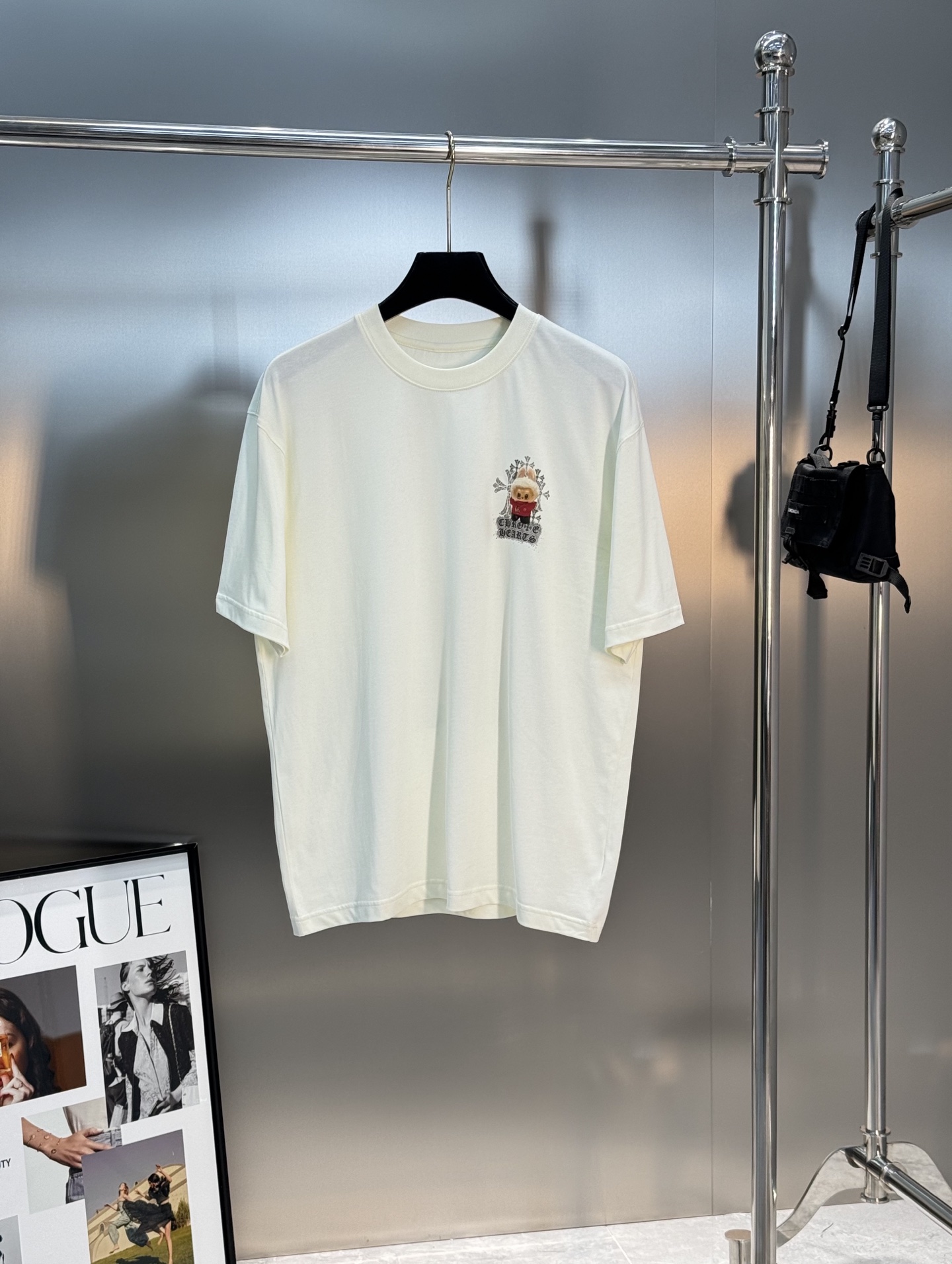 LABUBU 卡通印花‼️短袖T恤.男女同款.采用230克新疆棉冰感索罗娜面料，通过索罗娜科技处理 在夏