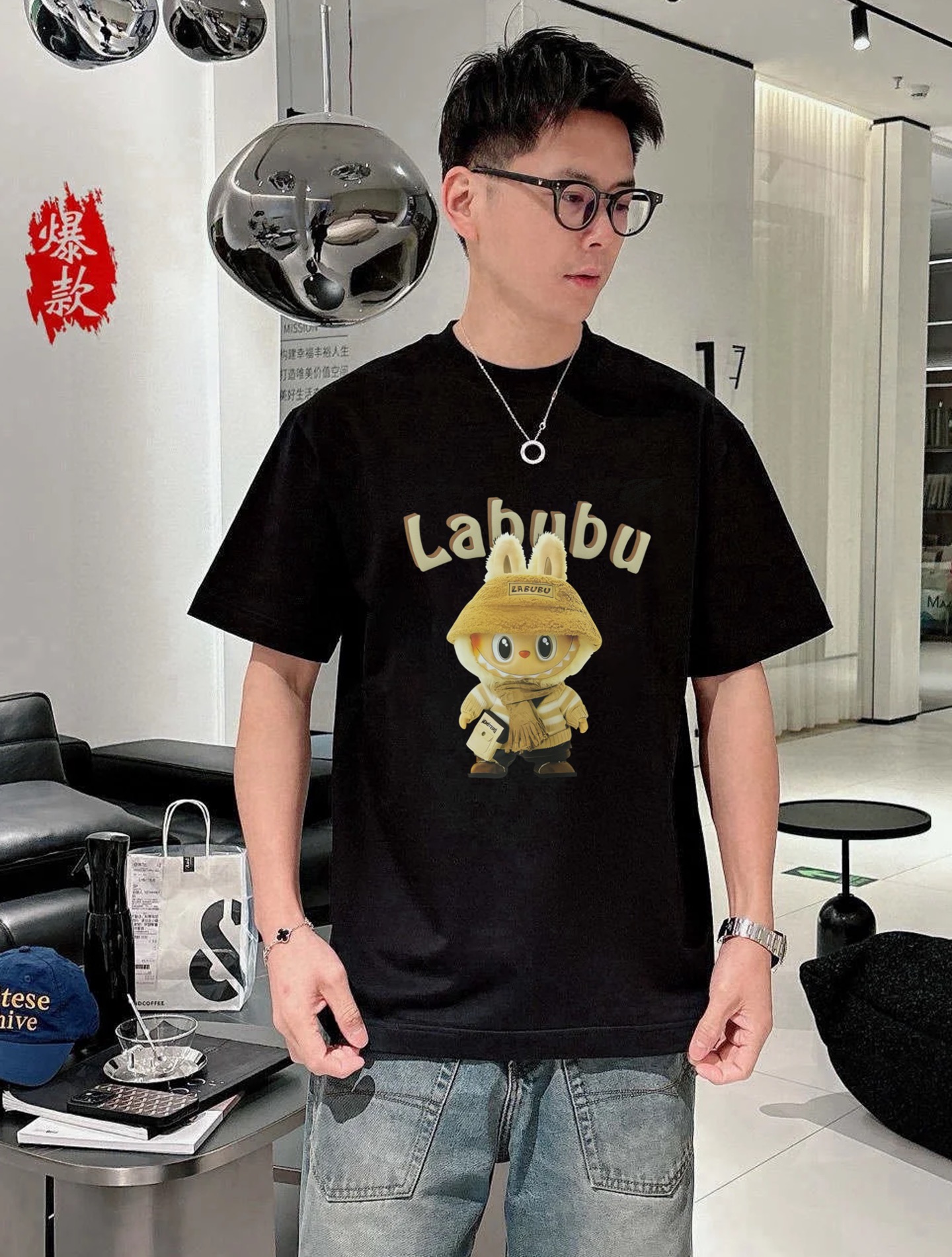 LABUBU 卡通印花‼️短袖T恤.男女同款.采用230克新疆棉冰感索罗娜面料，通过索罗娜科技处理 在夏