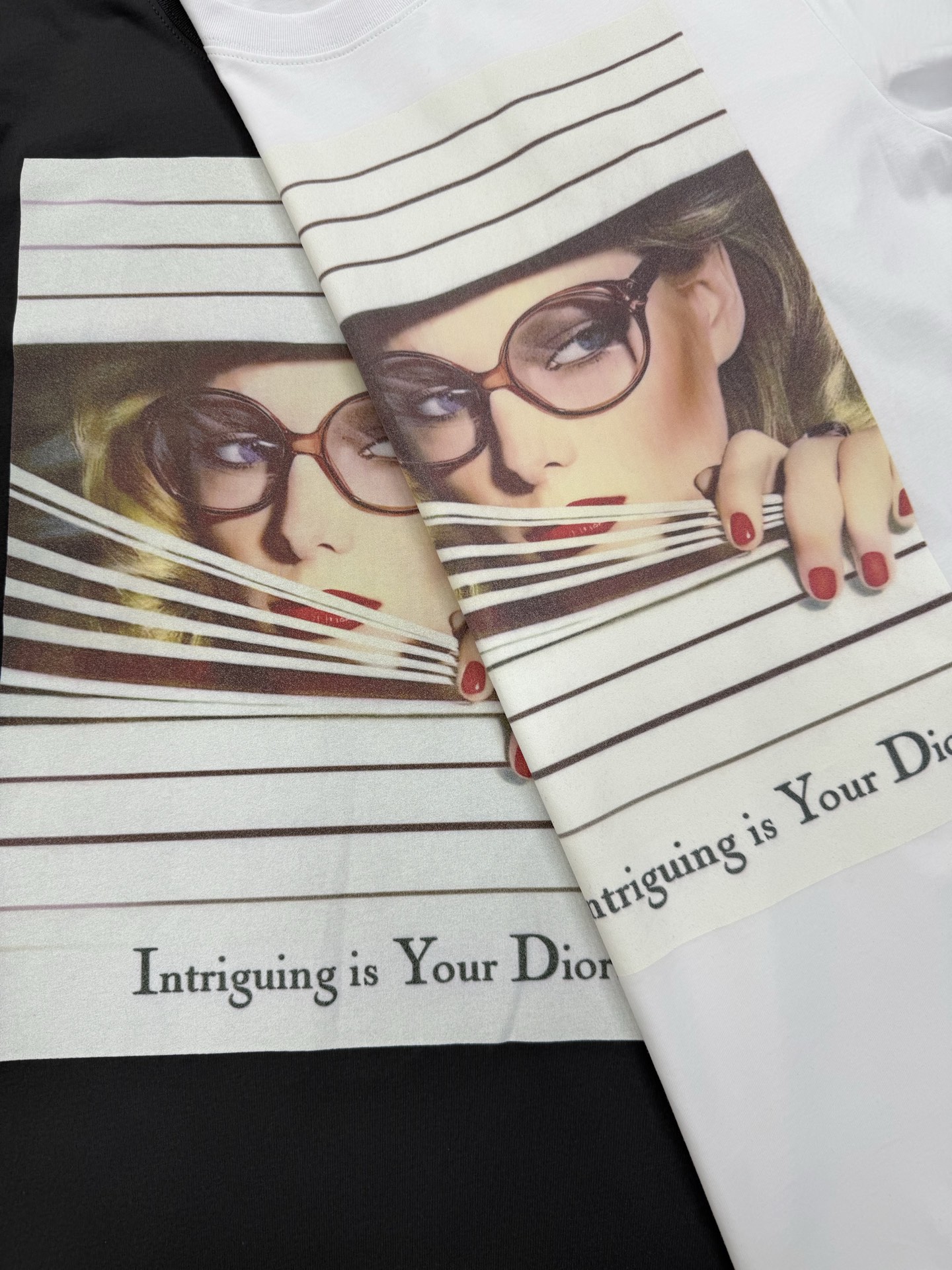 
        Dior25ss新款 Dio Héritage T 恤是二零二五秋季男装系列新品，灵感
