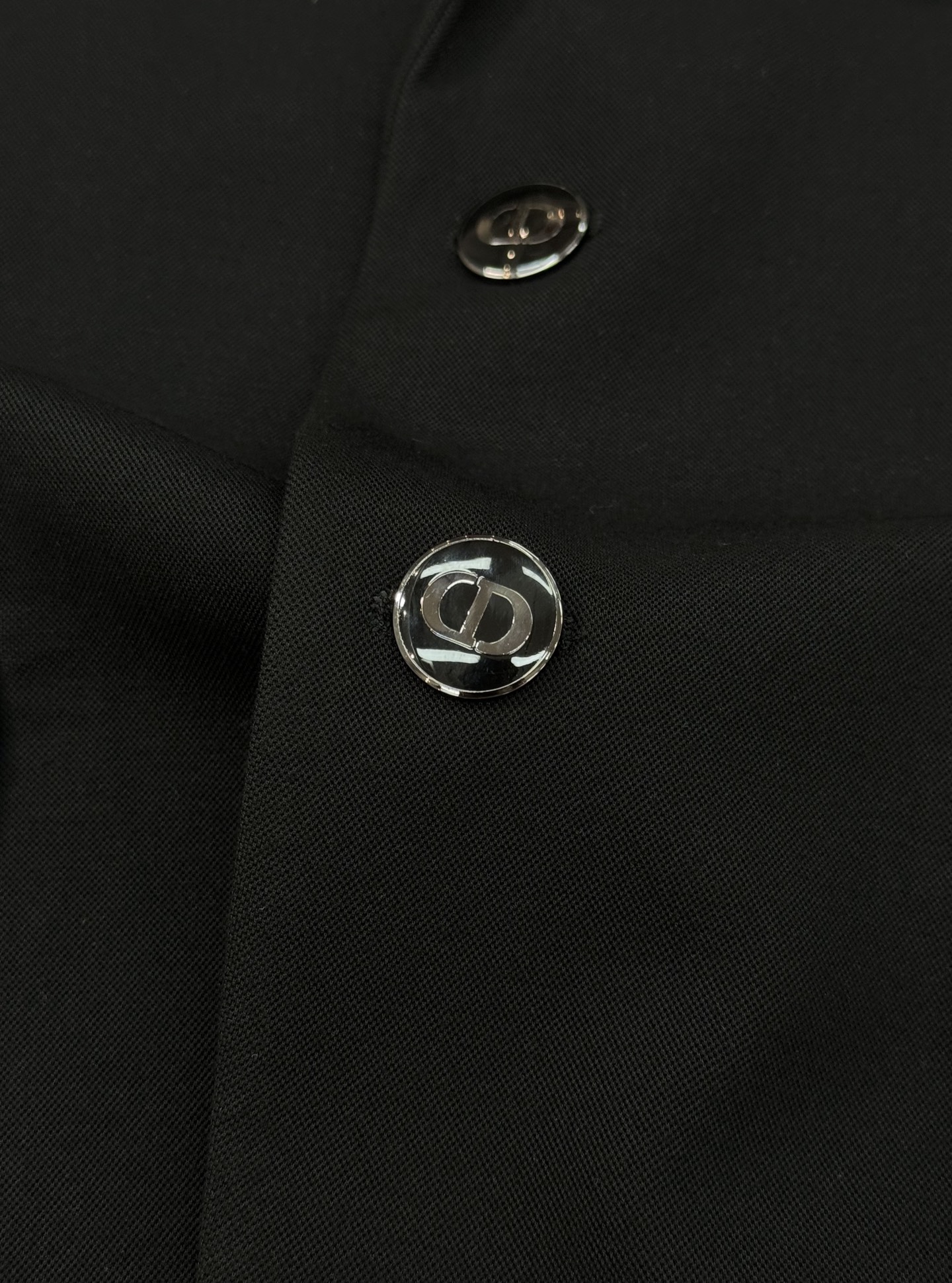 DIO*R迪奥*25s新款休闲西服外套👨🏻精品推荐👍🏻外贸公司订单！胸口精致CD字母绣花皮牌工艺.搭配原