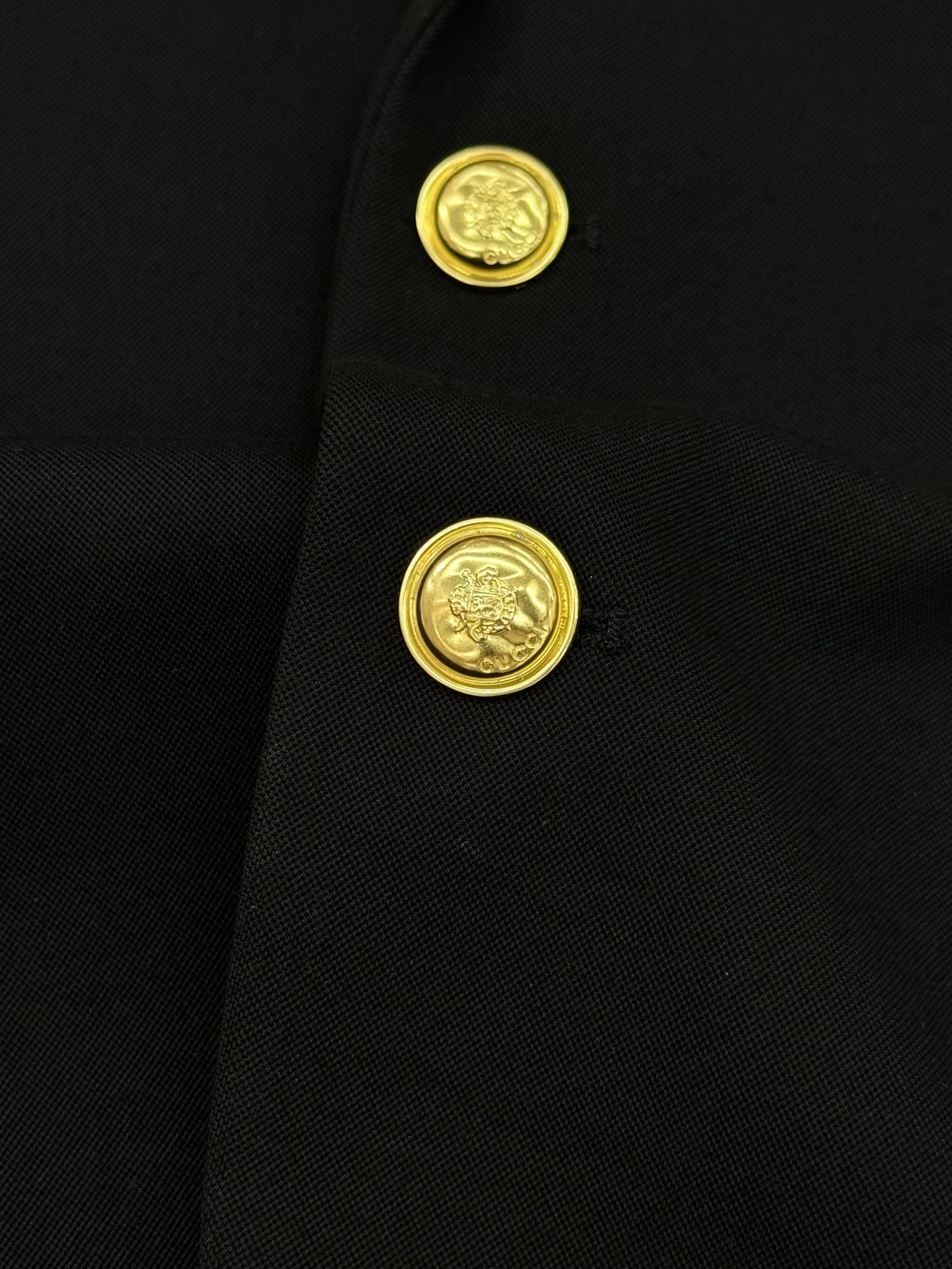 GUCCI*古奇25s新品休闲西服外套👨🏻精品推荐👍🏻外贸公司订单！胸口精致GG五金搭配皮牌工艺.原版G