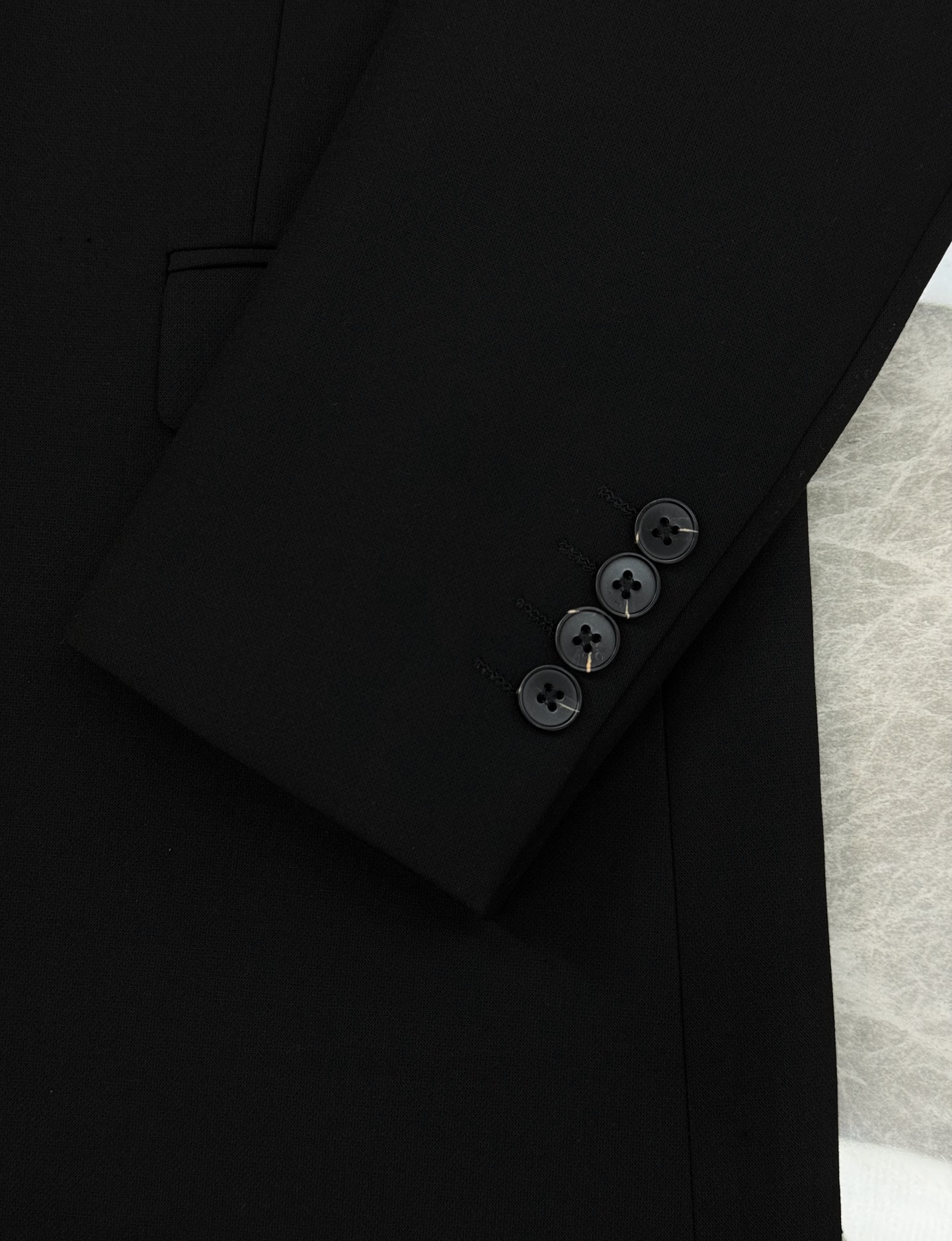 杜嘉班纳(Dolce&Gabbana) 2025s新款男士商务套西！高级印度丝定制🫅超高端顶尖一线成衣手