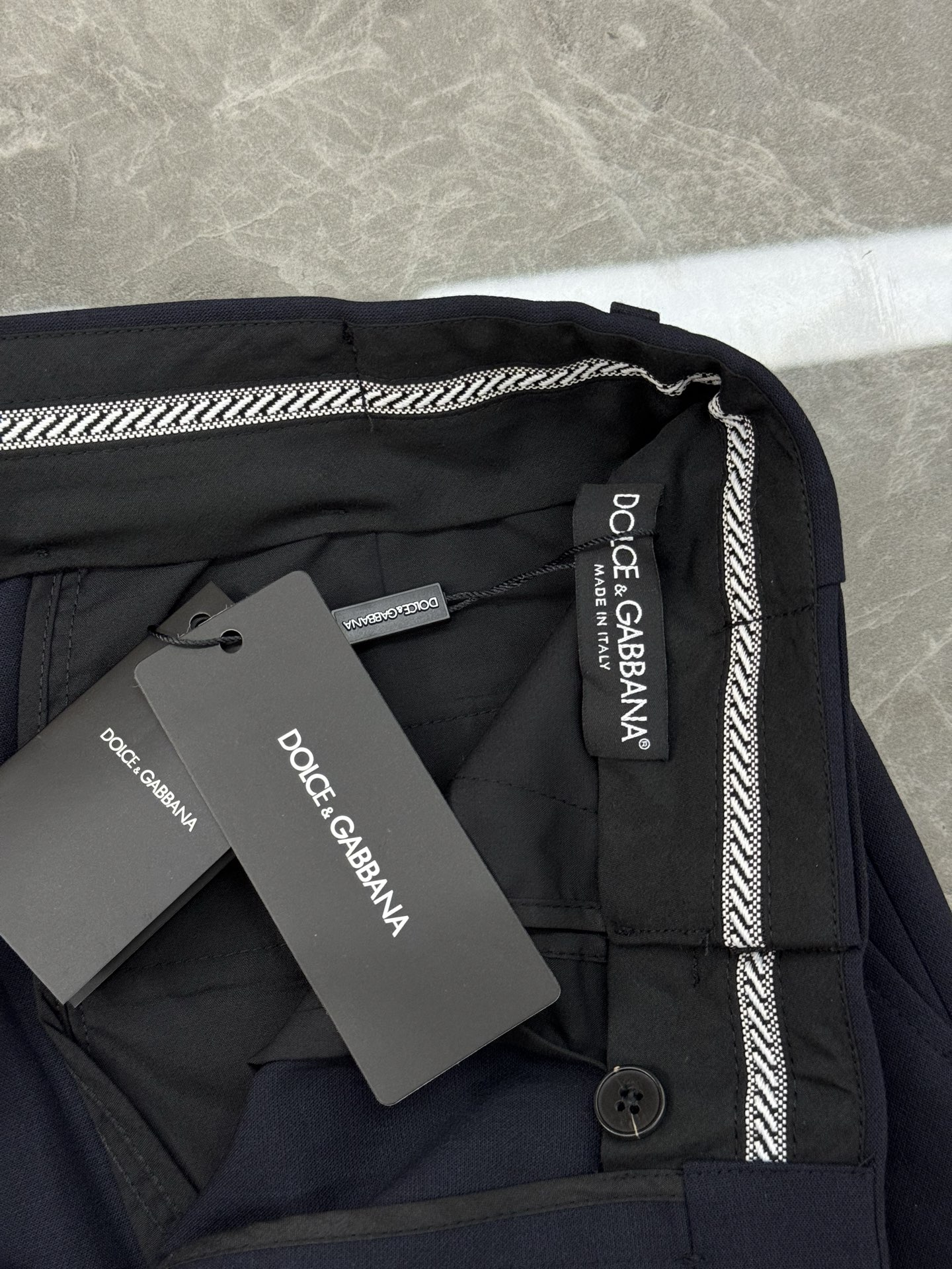 杜嘉班纳(Dolce&Gabbana) 2025s新款男士商务套西！高级印度丝定制🫅超高端顶尖一线成衣手