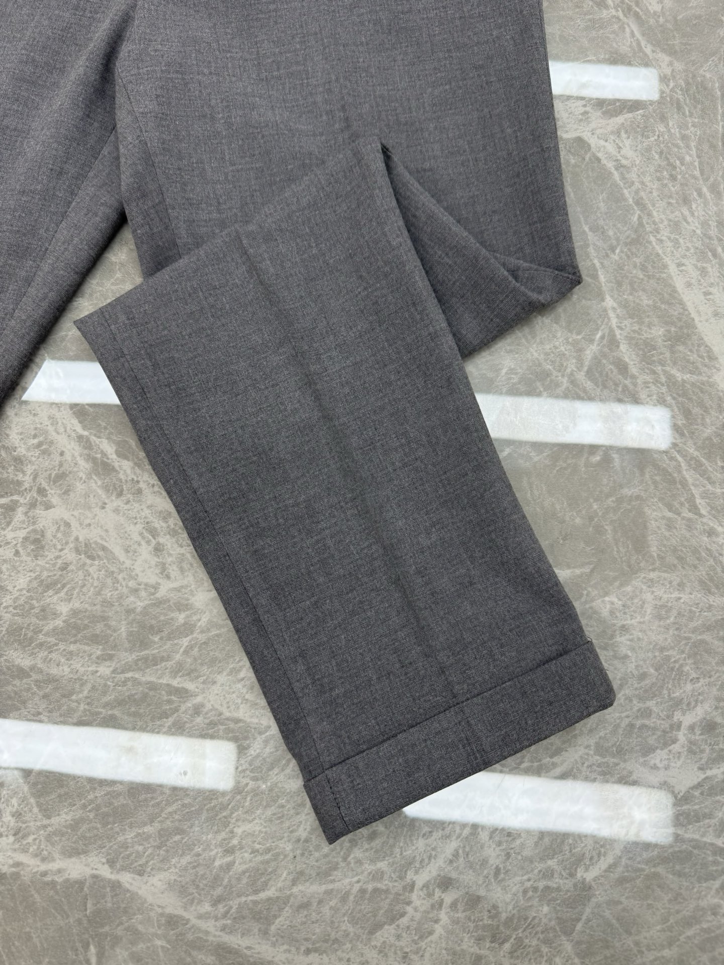 杜嘉班纳(Dolce&Gabbana) 2025s新款男士商务套西！高级印度丝定制🫅超高端顶尖一线成衣手