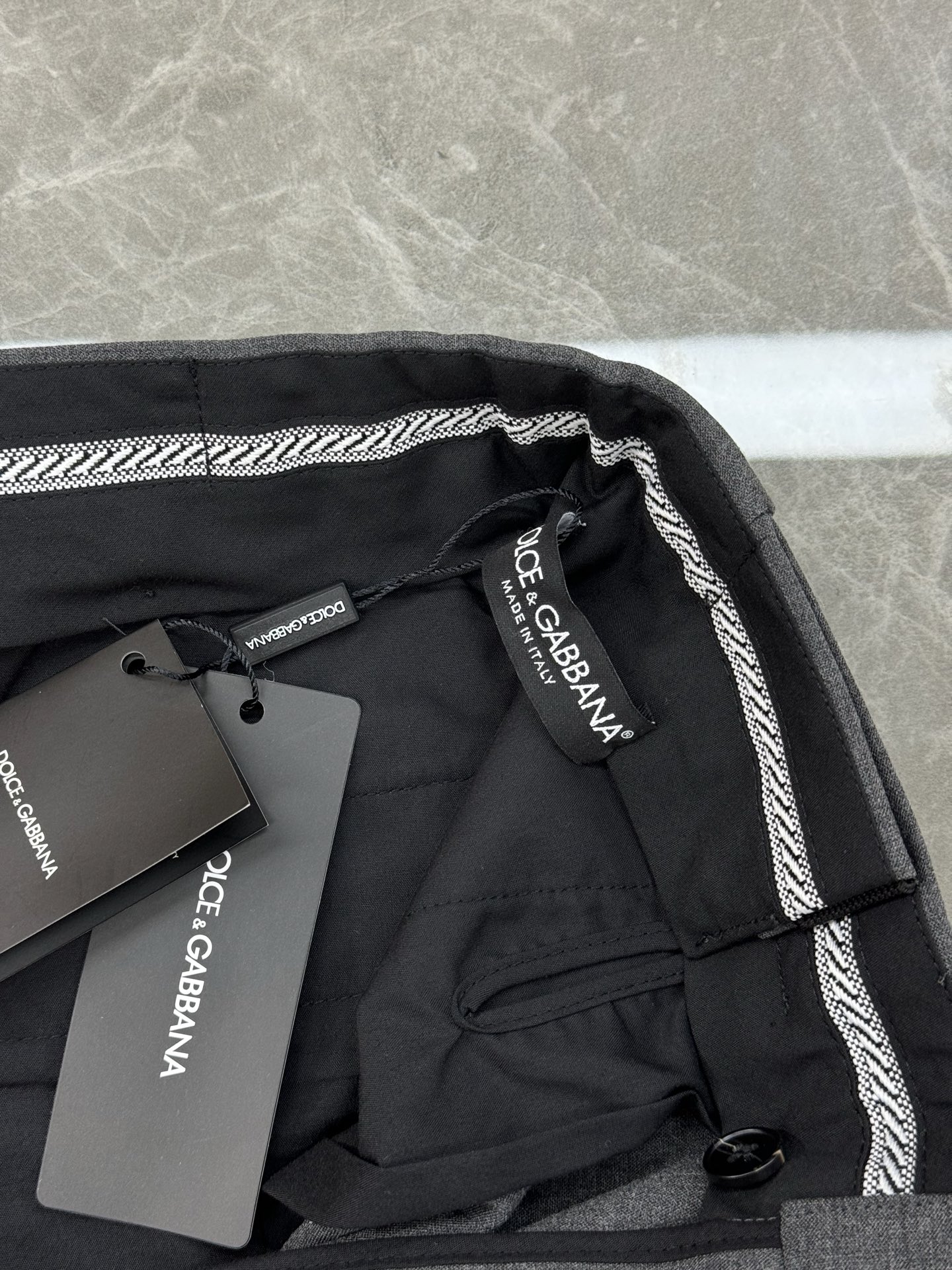 杜嘉班纳(Dolce&Gabbana) 2025s新款男士商务套西！高级印度丝定制🫅超高端顶尖一线成衣手