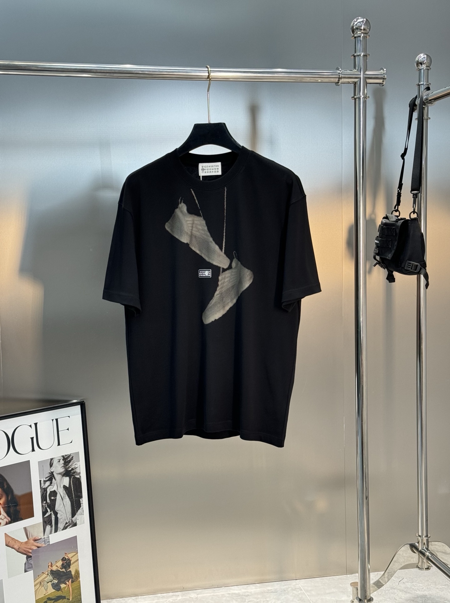 Maison Margiela25s新款圆领T恤.男女同款！马吉拉经典图形字l设计.特别之作！搭配经典数