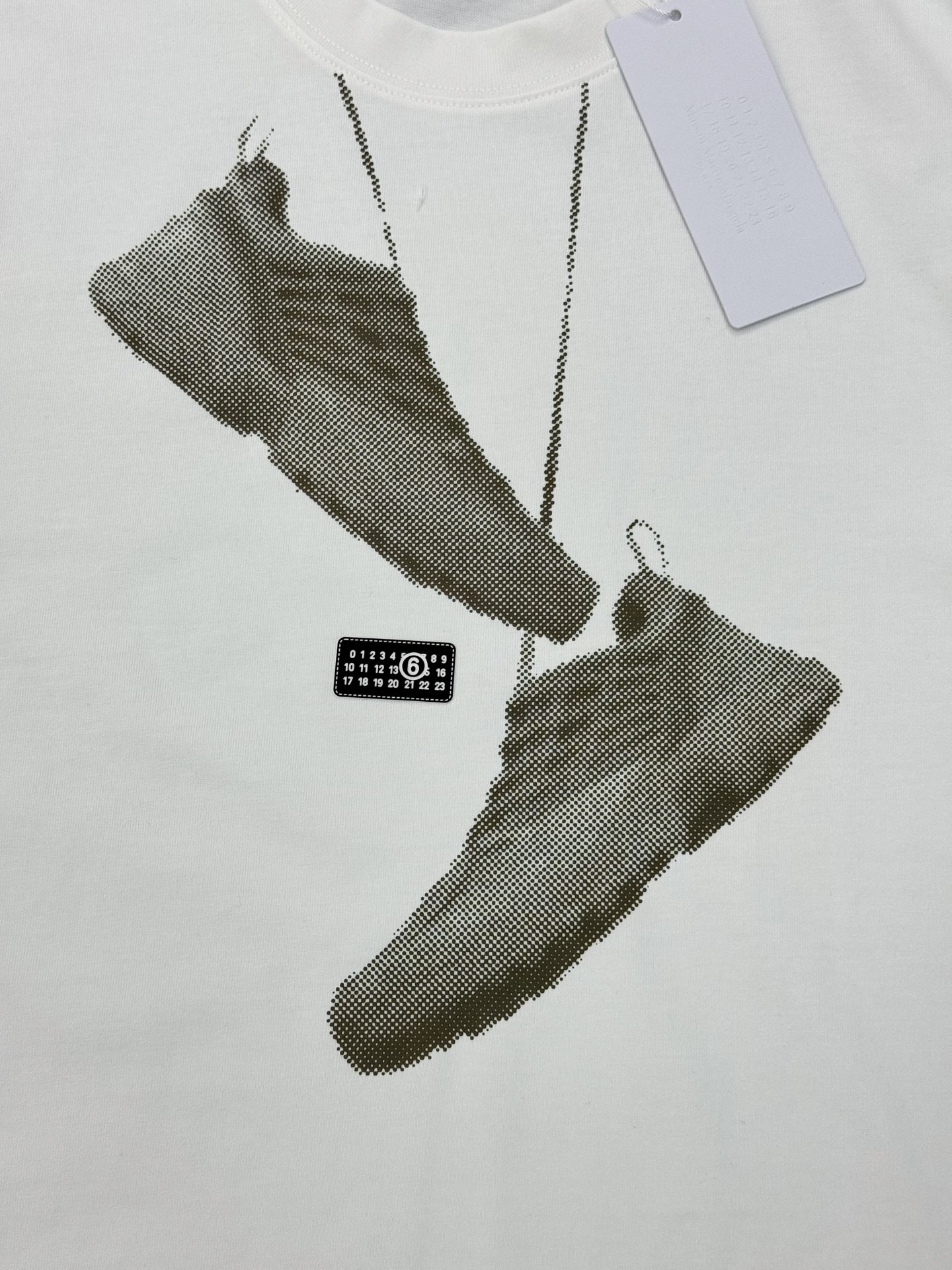 Maison Margiela25s新款圆领T恤.男女同款！马吉拉经典图形字l设计.特别之作！搭配经典数