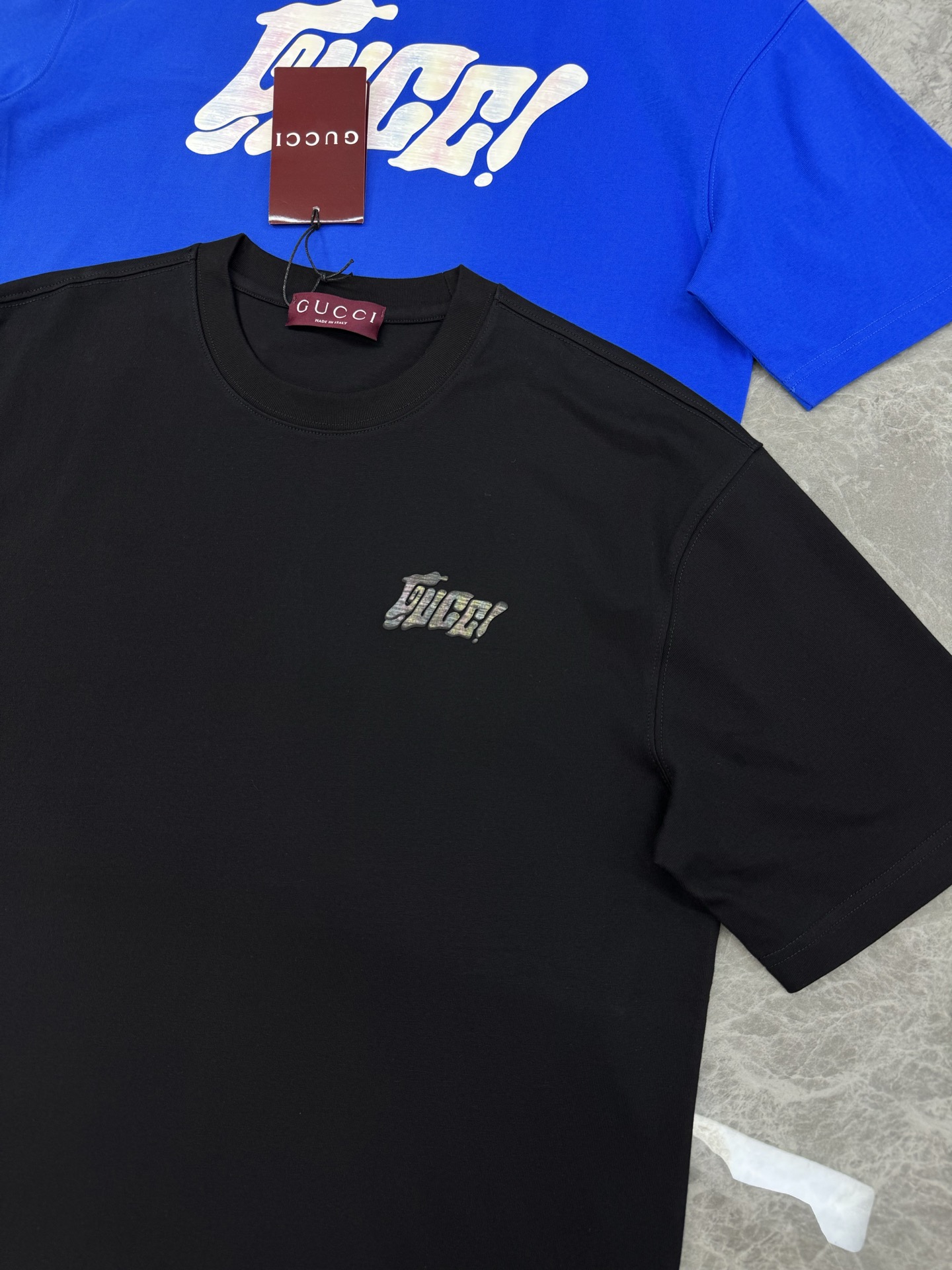 GUCC*潮牌25s新款圆领T恤.男女同款～潮人必备！胸前定制品牌字母烫画工艺.后背大logo呼应.色彩