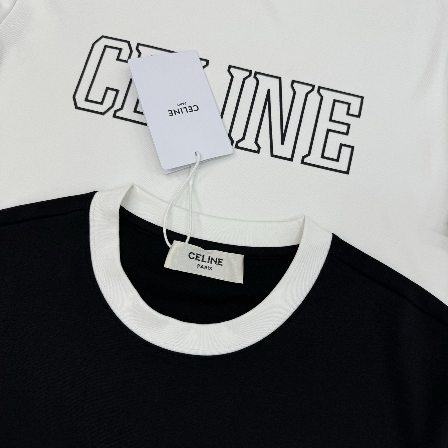 顶级颜值担当！CELINE*塞林25s新品莫代尔T恤.当季颜值担当.领口撞色拼接设计.胸口视觉感字母造型
