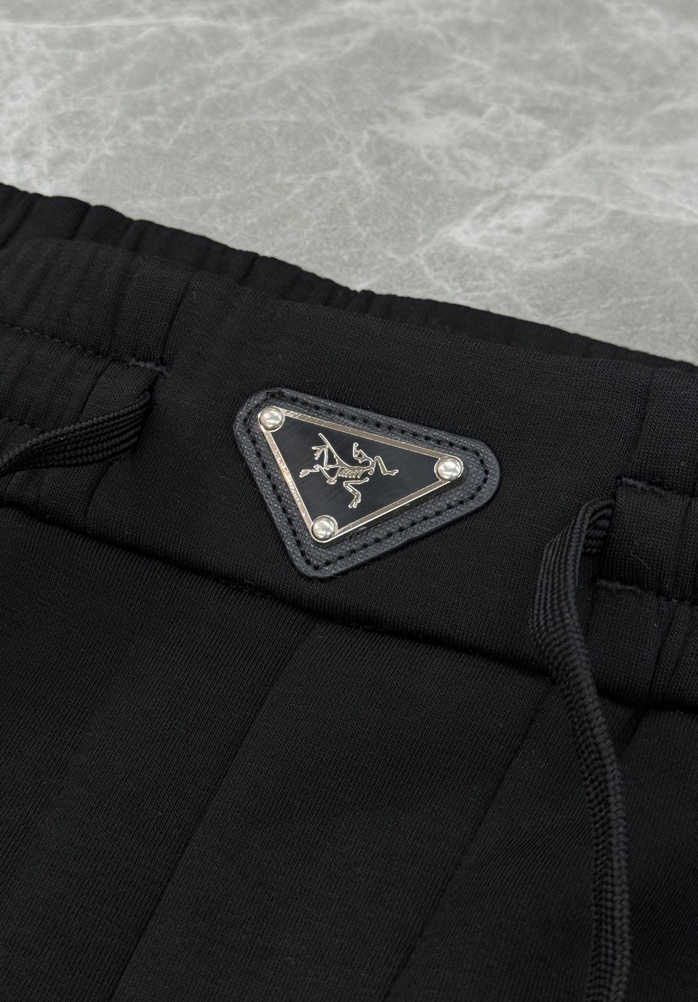 Arc'teryx Men's Casual Cotton Blend Sweatpants with Logo - Comfortable and Stylish 6 i1754482293769 5101 0 4