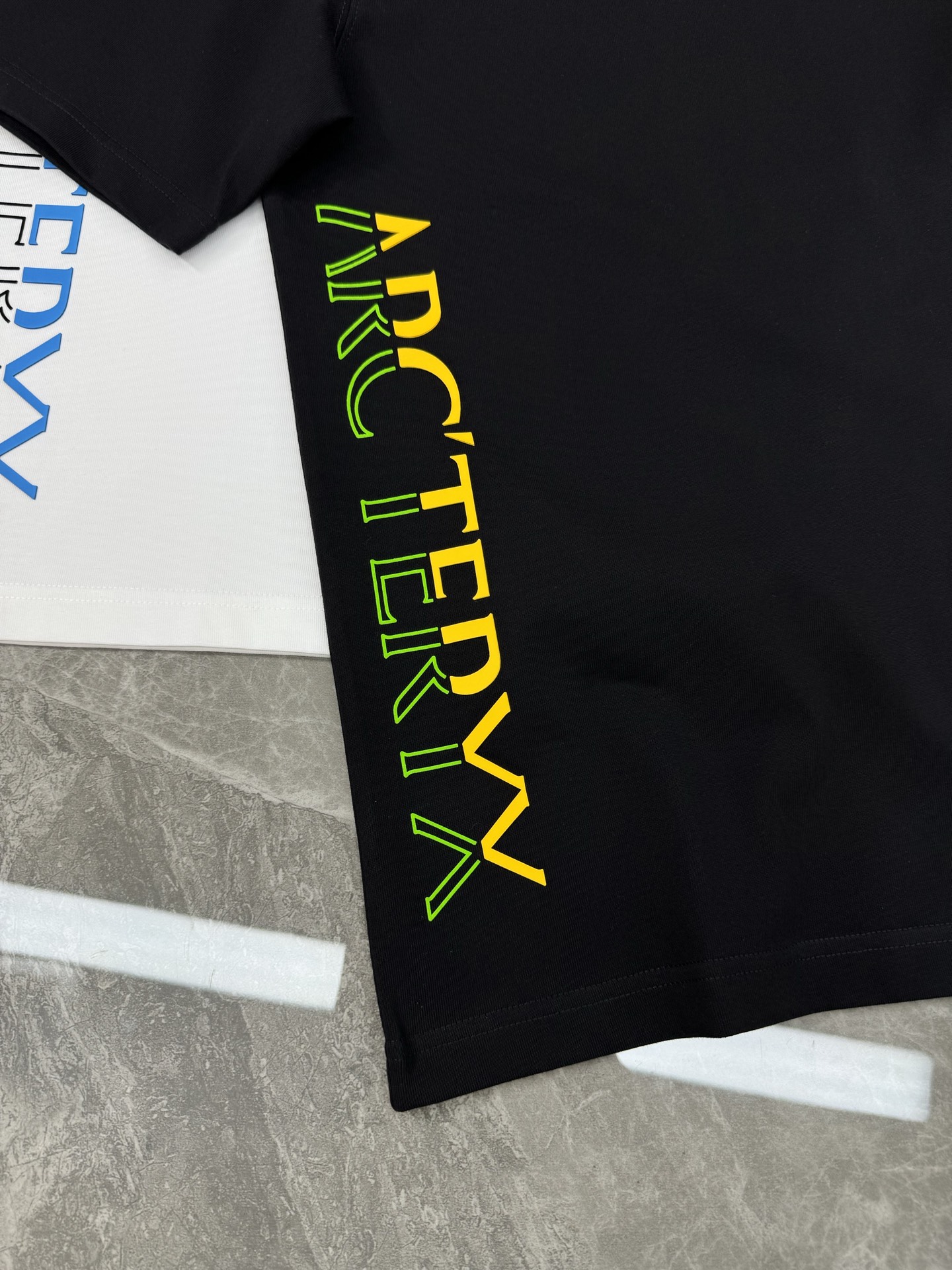 ARCTERY*始祖*鸟25s新品宽松版型T恤.男女同款～小红书推荐！胸口经典鸟造型.撞色搭配设计.下摆