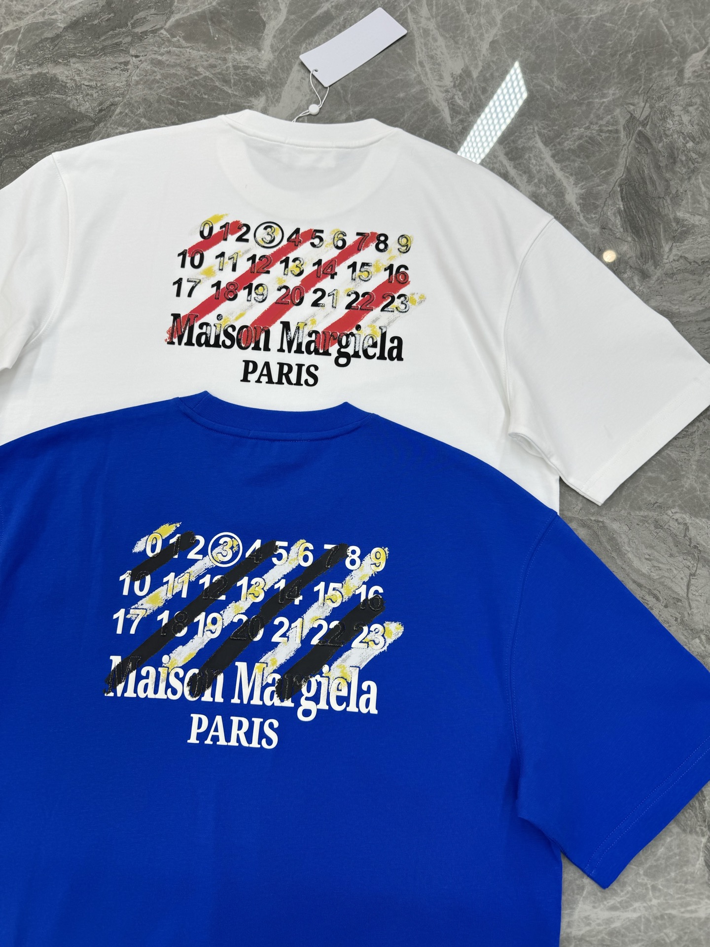 Maison Margiela25S新款圆领T恤.男女同款！马吉拉经典图形字母设计.特别之作！双面立体烫