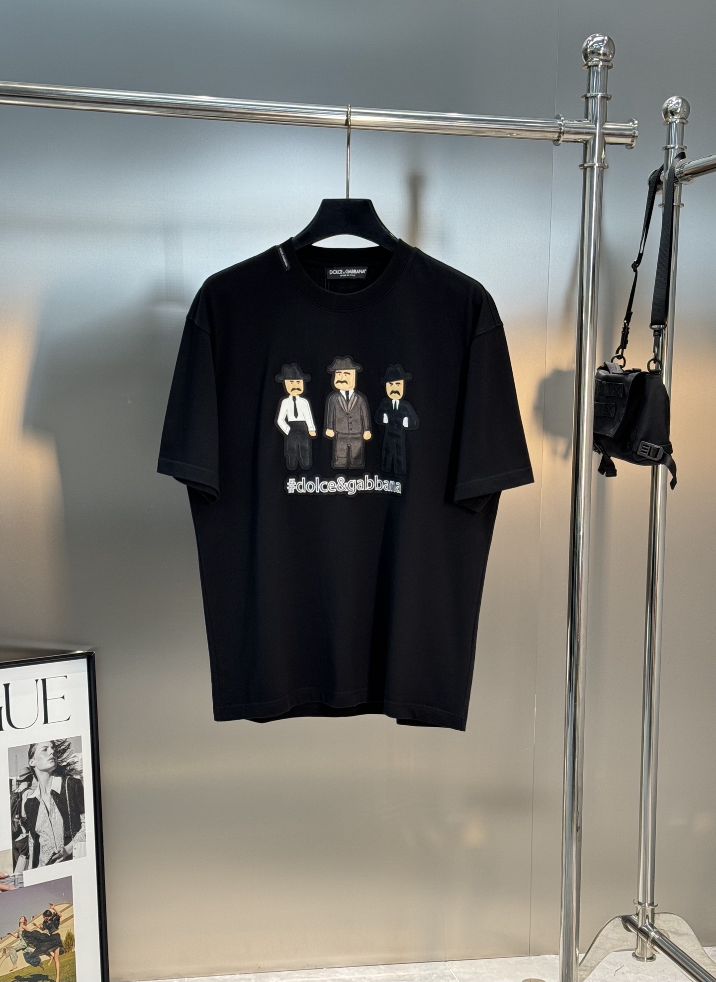 D&G*杜嘉-班纳25s新款圆领T恤.男女同款！新品推荐.高端品牌字母图形绣花精致细腻，品牌字母图形经典