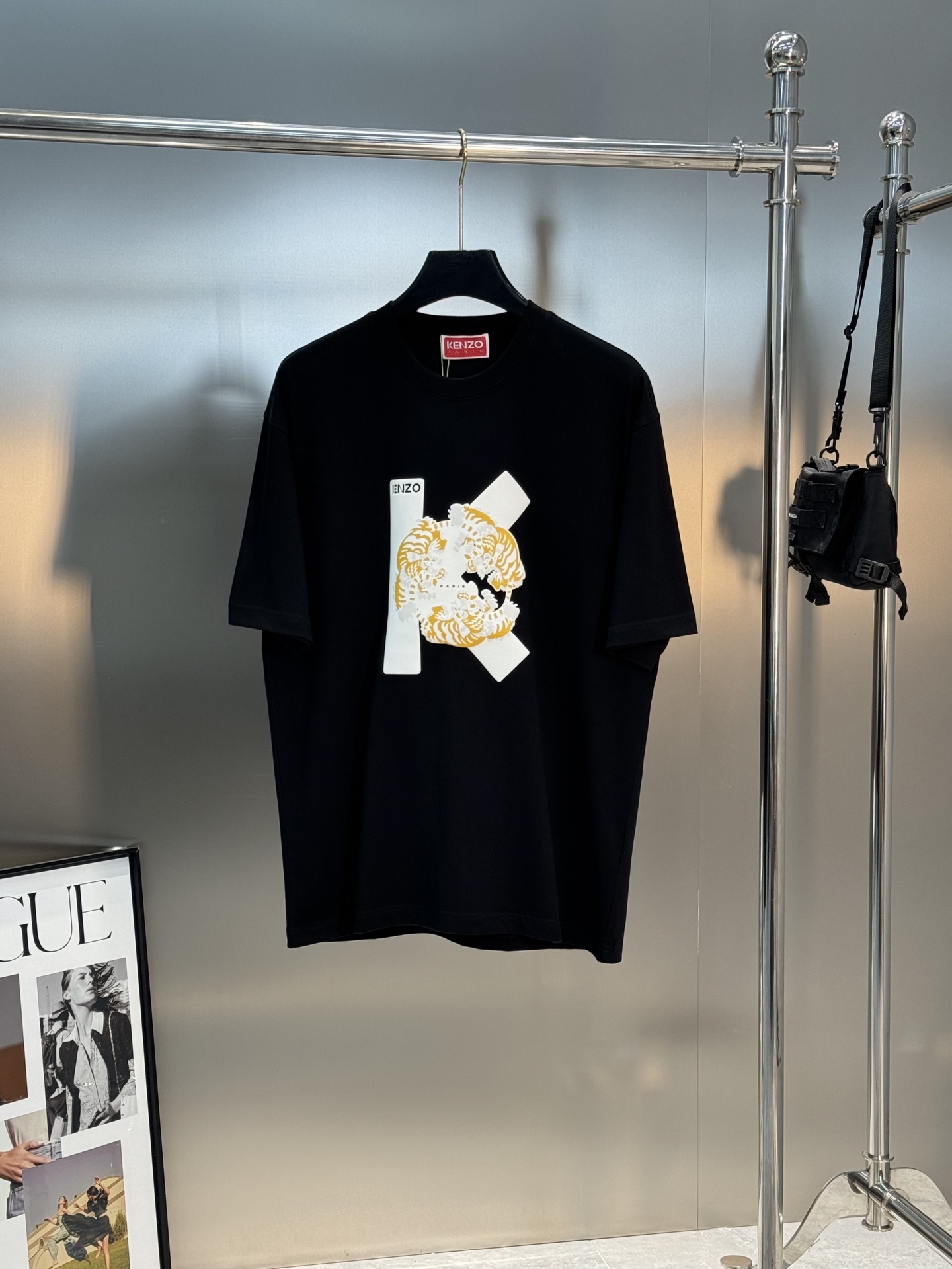 KENZ*高田*三2025新品T恤.男女同款～最新短袖T恤，传承经典著作改良后的新品更加的具有立体感官，