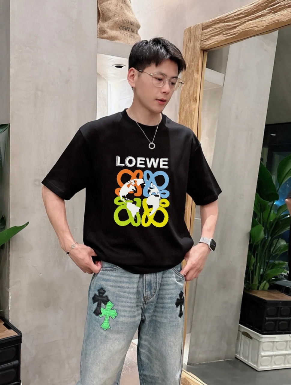 LOEW*罗意-威经典款T恤.25s新款男女同款！经典罗意*威图形3D立体印花设计.层次丰富.色彩丰富多