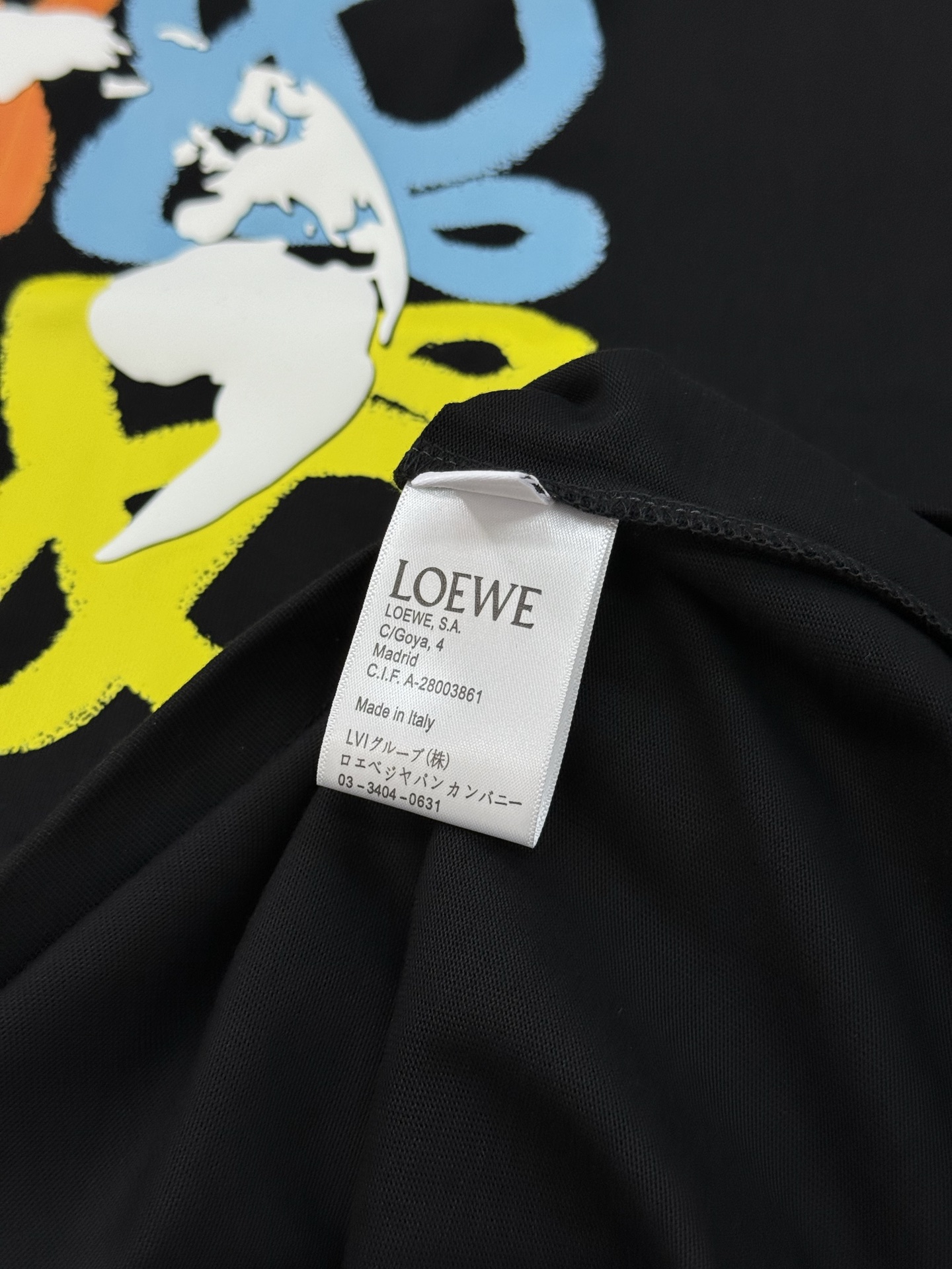 LOEW*罗意-威经典款T恤.25s新款男女同款！经典罗意*威图形3D立体印花设计.层次丰富.色彩丰富多