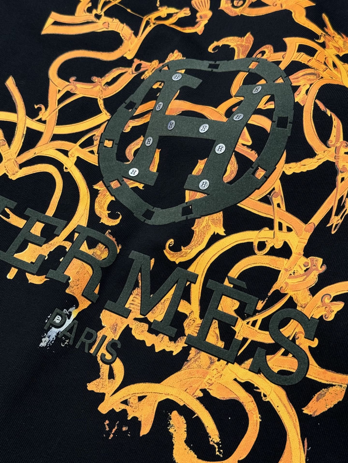 HERM*S 爱马仕25s新款T恤.男女同款.同步官网发售 ！ 为全新系列注入满满活力，这款单品用心甄选