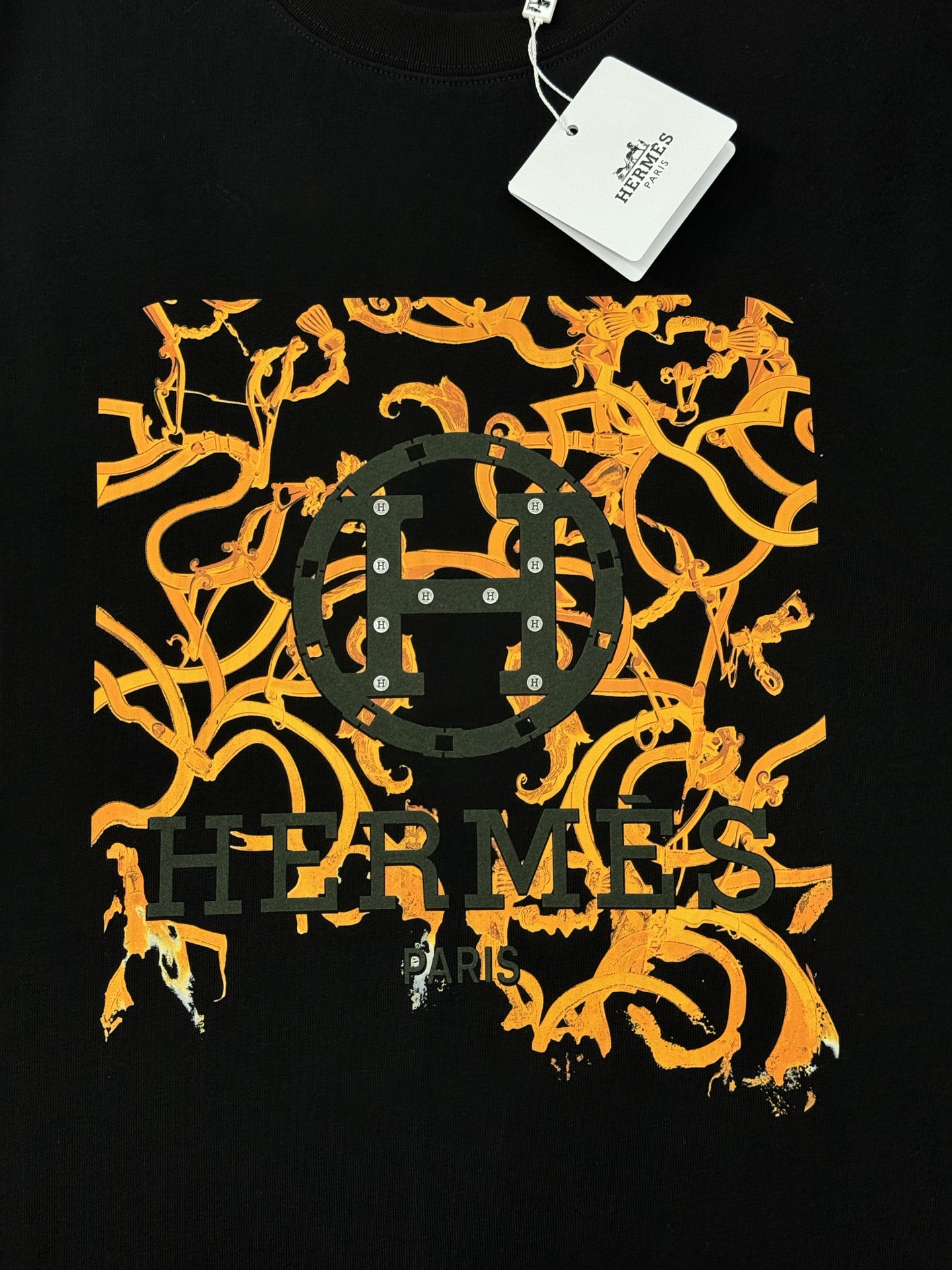 HERM*S 爱马仕25s新款T恤.男女同款.同步官网发售 ！ 为全新系列注入满满活力，这款单品用心甄选