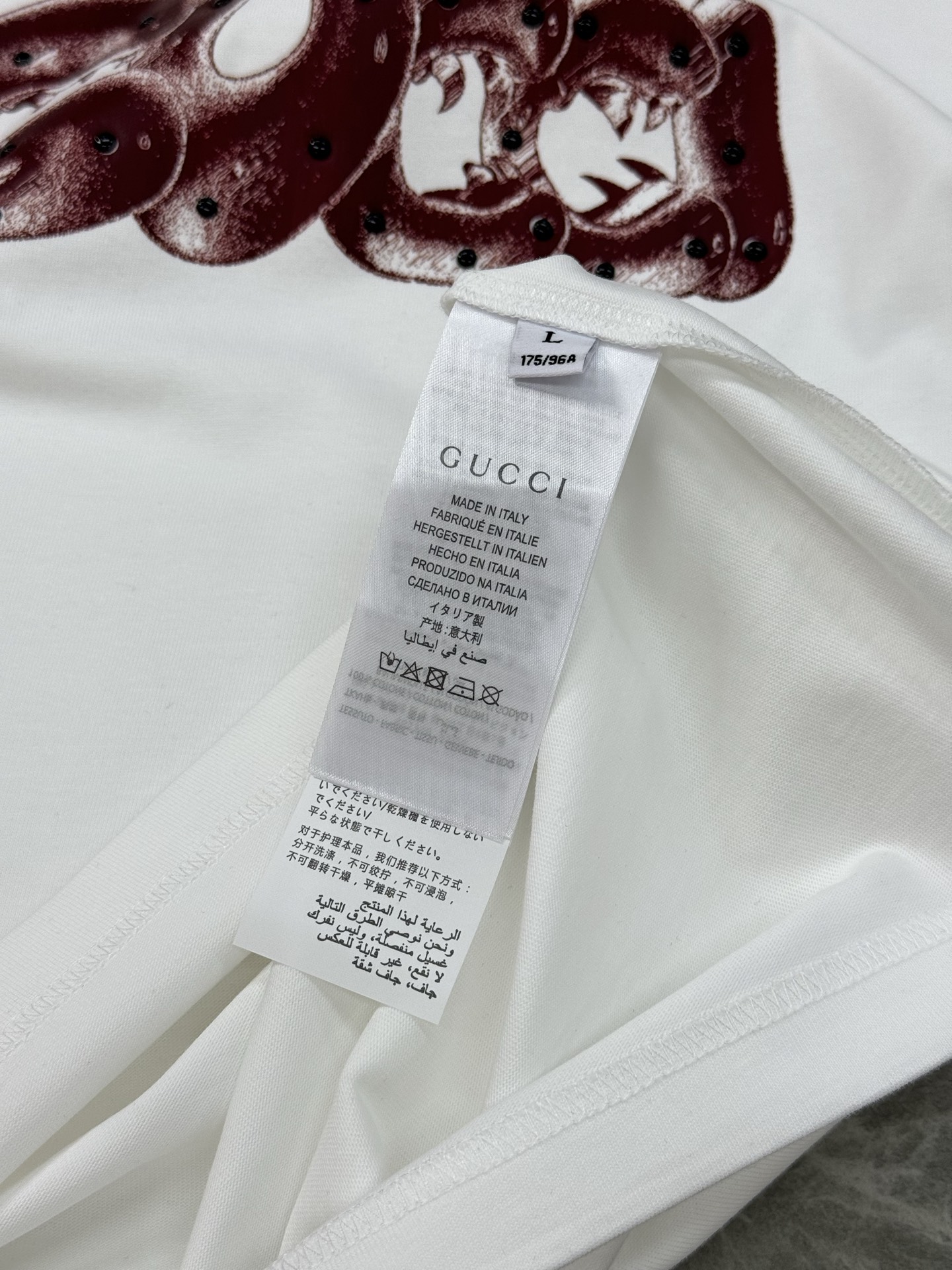 GUCC*潮牌25s新款圆领T恤.复古字母色系.男女同款～潮人必备！胸前定制品牌图形烫画工艺.双层立体工