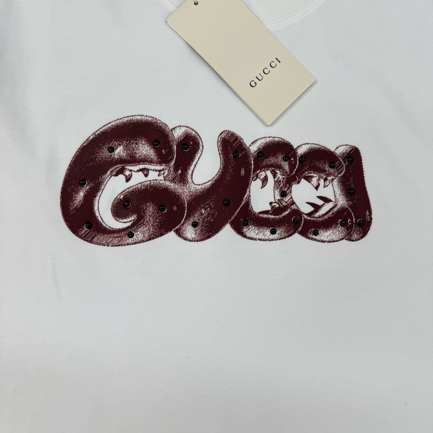 GUCC*潮牌25s新款圆领T恤.复古字母色系.男女同款～潮人必备！胸前定制品牌图形烫画工艺.双层立体工