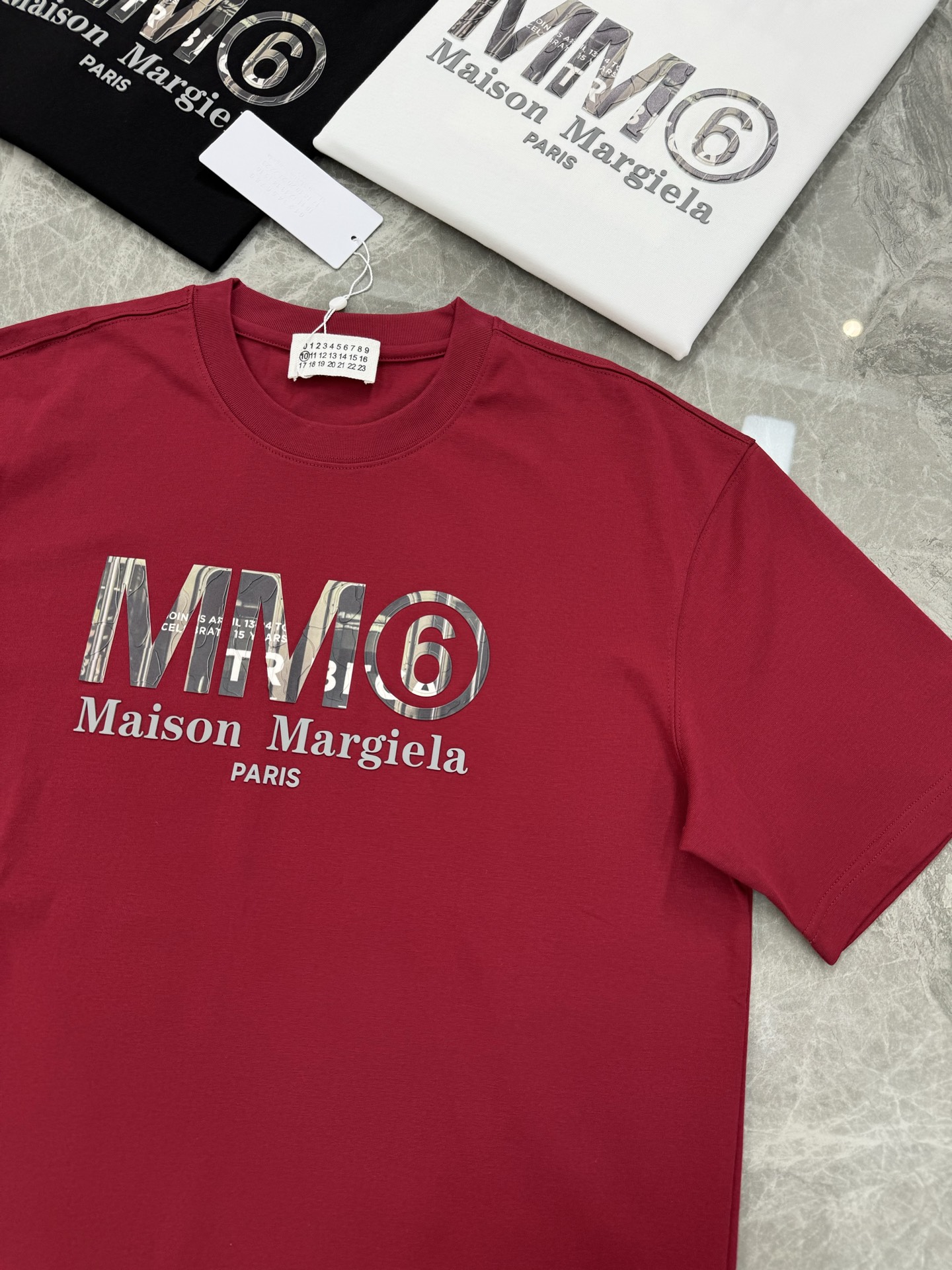 Maison Margiela25S新款圆领T恤.男女同款！马吉拉经典图形字母设计.特别之作！双层立体烫