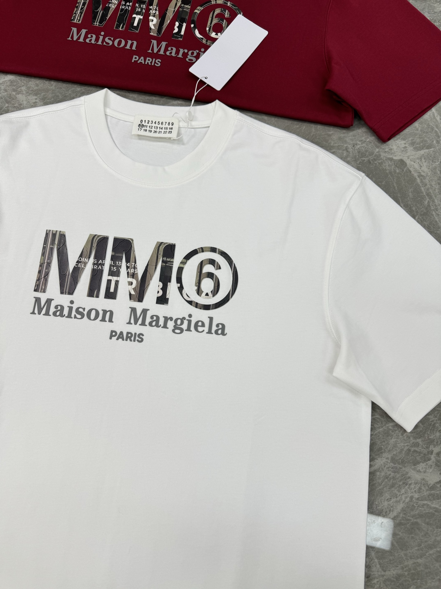Maison Margiela25S新款圆领T恤.男女同款！马吉拉经典图形字母设计.特别之作！双层立体烫
