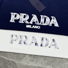 PRAD*25S新款莫代尔T恤.优秀品质和当代流行元素搭配.胸前质感LOGO超强标签,烫画设计.立体感满 PRAD*25S新款莫代尔T恤.优秀品质和当代流行元素搭配.胸前质感LOGO超强标签,烫画设计.立体感满
