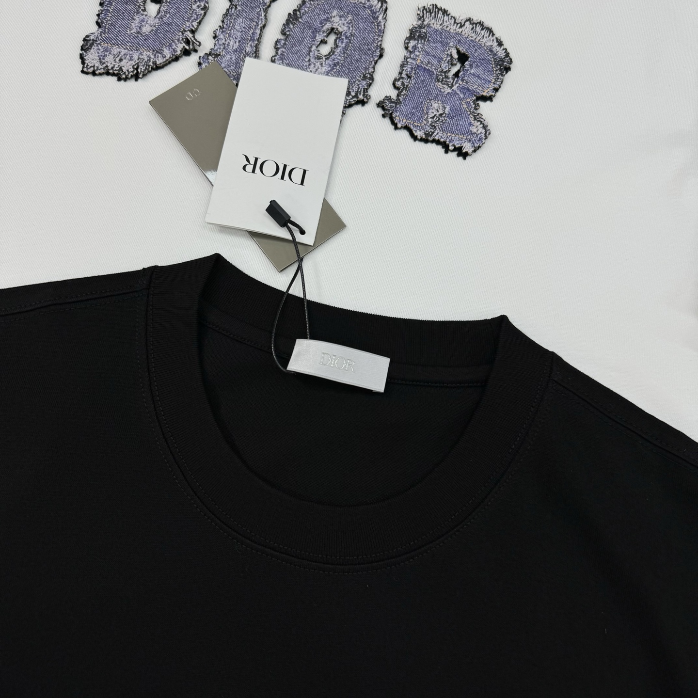 DIO*R迪-奥25s新款情侣圆领T恤！胸前新款3D立体字母印花.280g甄选100%纯棉质感.棉质饱满